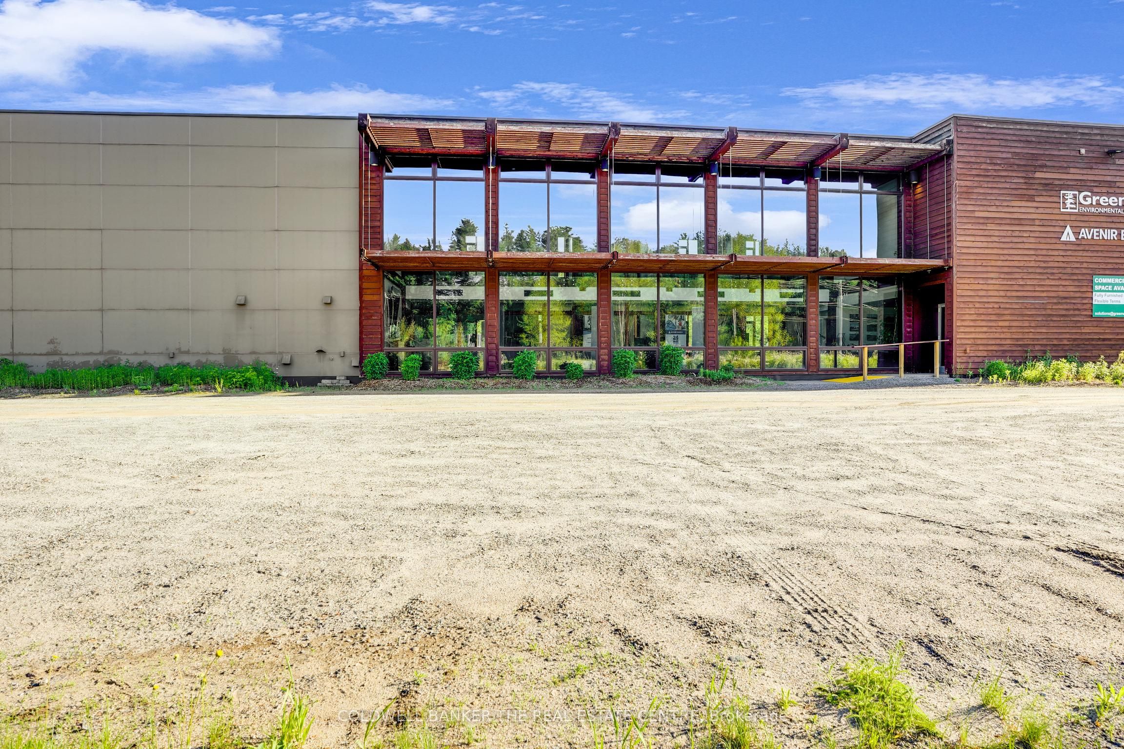 13 Commerce Court Property Photo 2