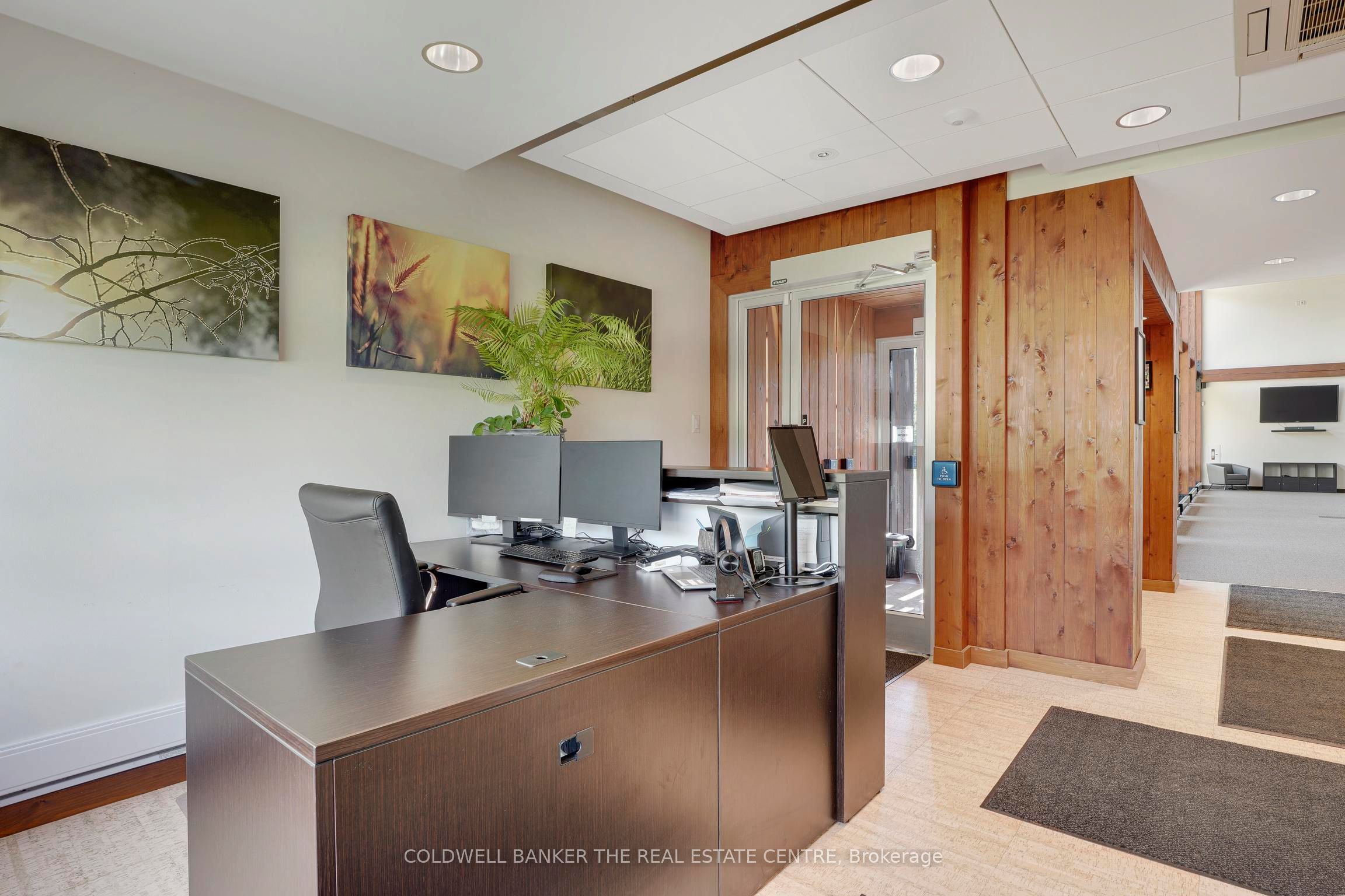 13 Commerce Court Property Photo 10