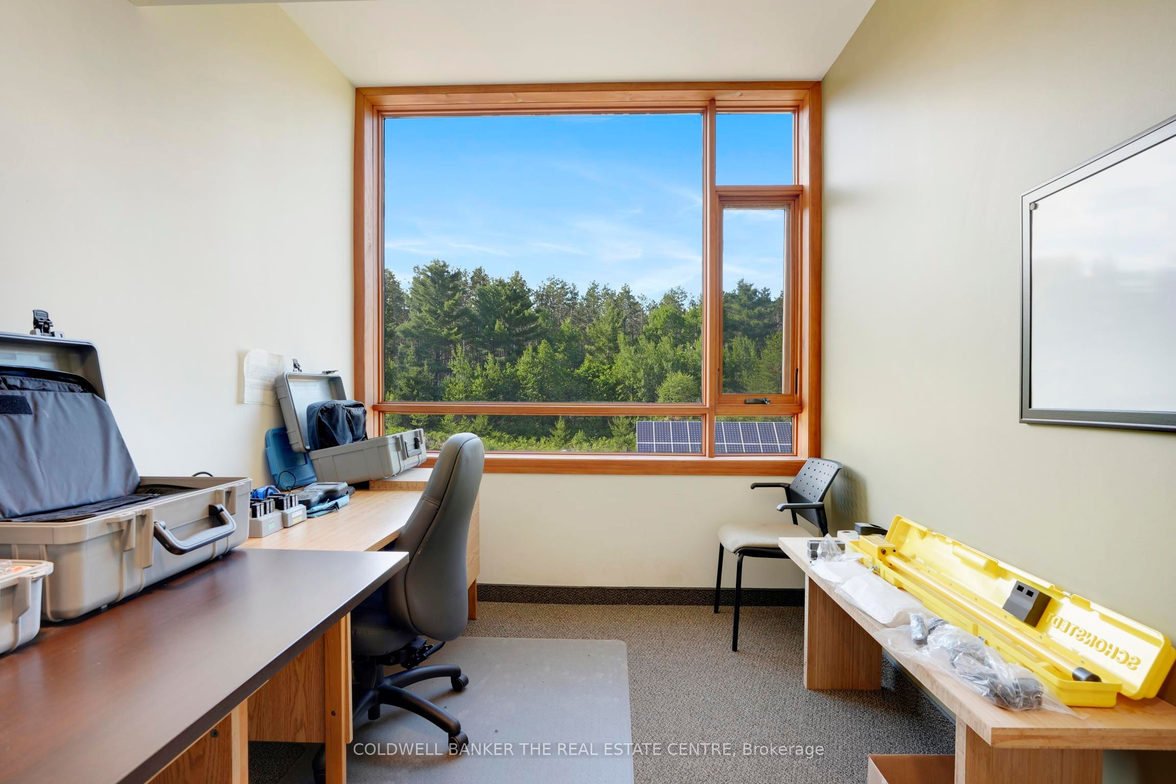 13 Commerce Court Property Photo 23