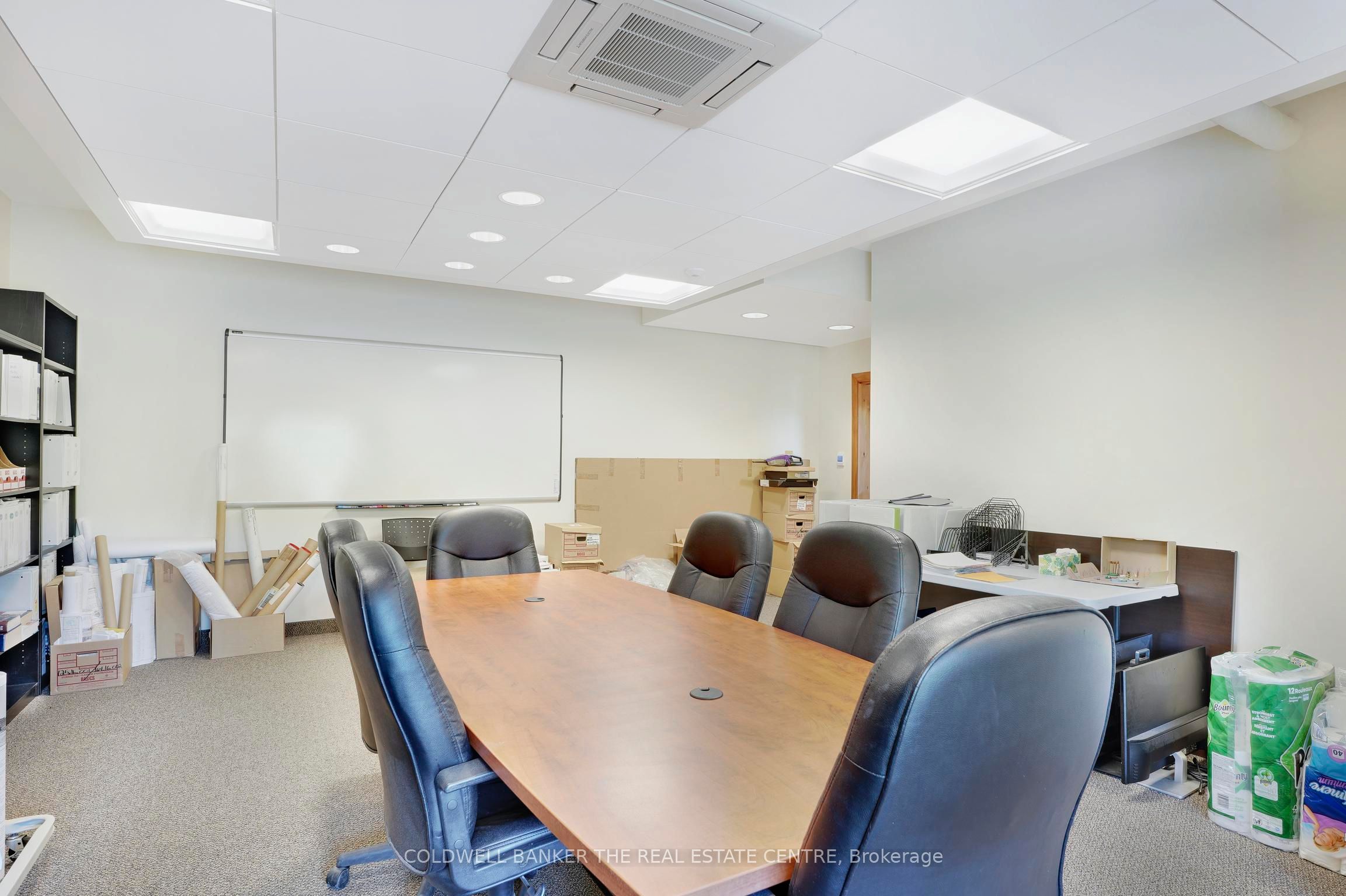 13 Commerce Court Property Photo 29