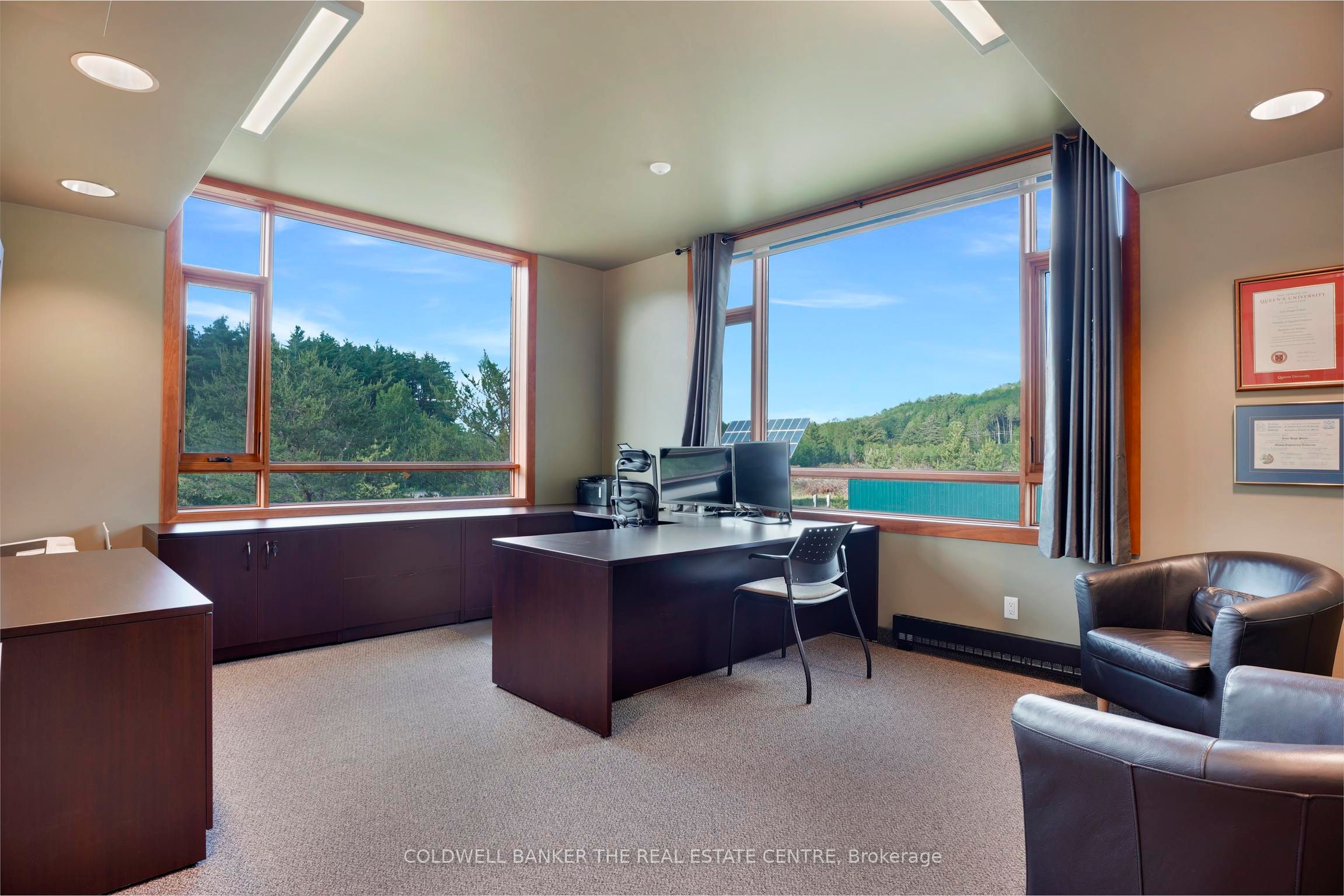 13 Commerce Court Property Photo 31