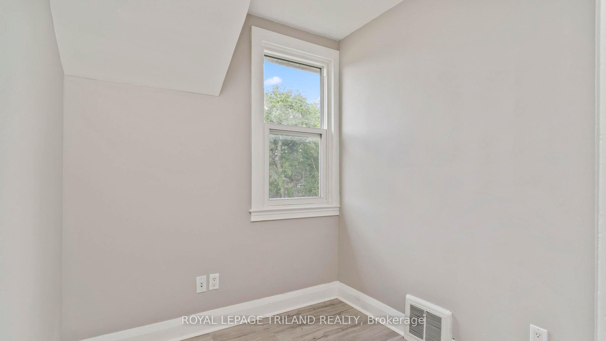 50 Fairview Avenue Property Photo 21
