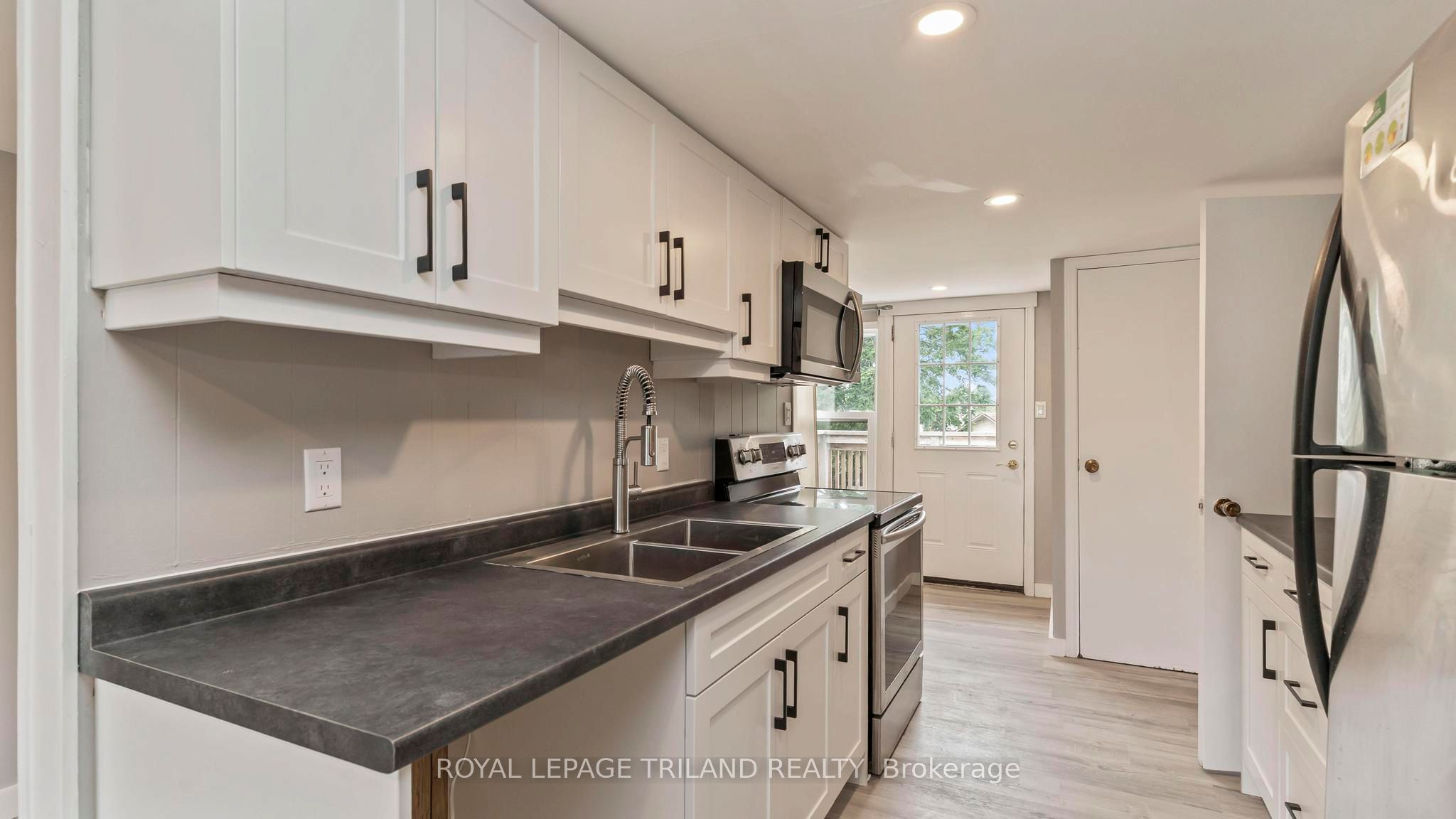 50 Fairview Avenue Property Photo 45