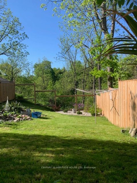43 Hemlock Street Property Photo 5