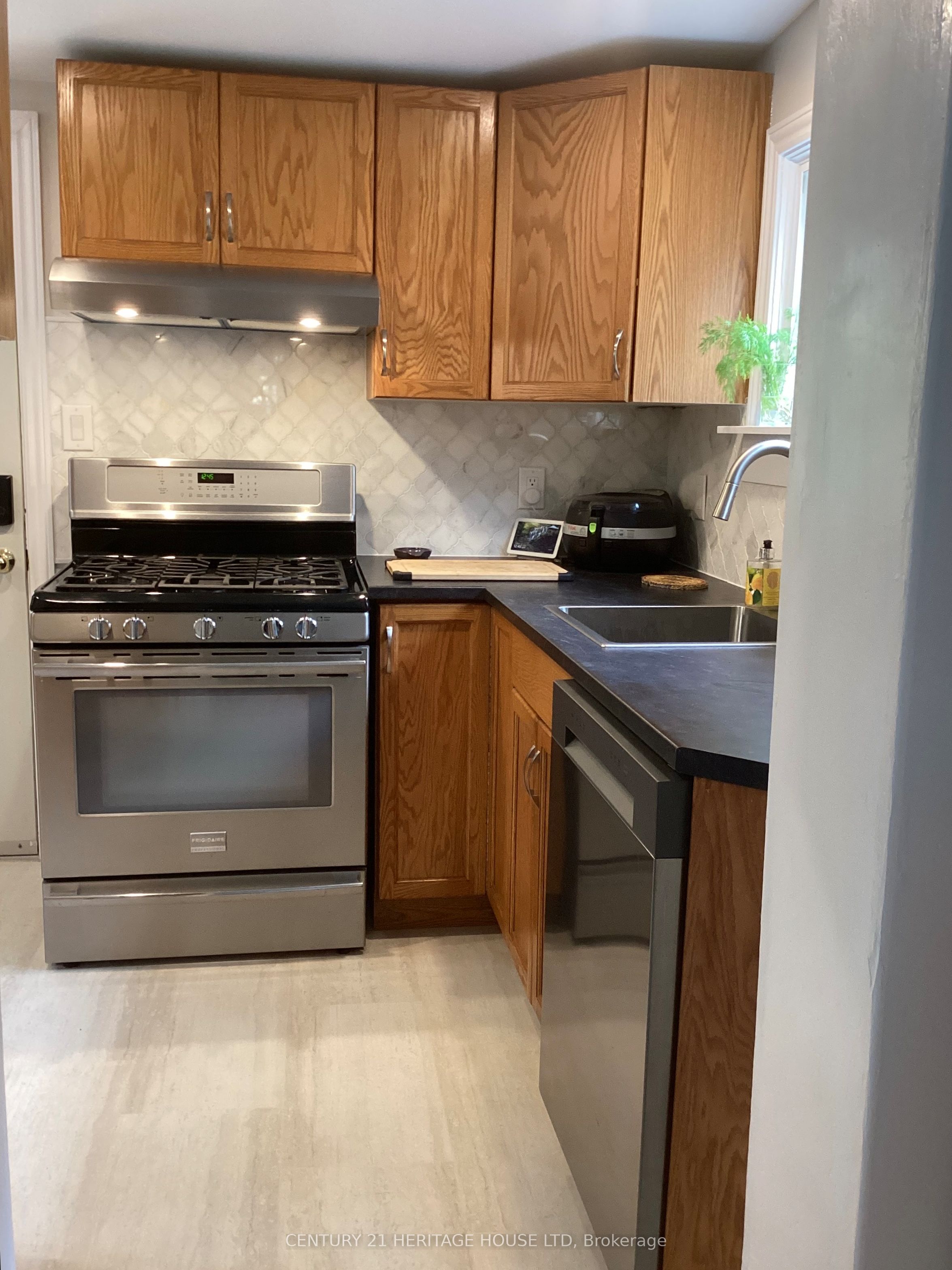 43 Hemlock Street Property Photo 7
