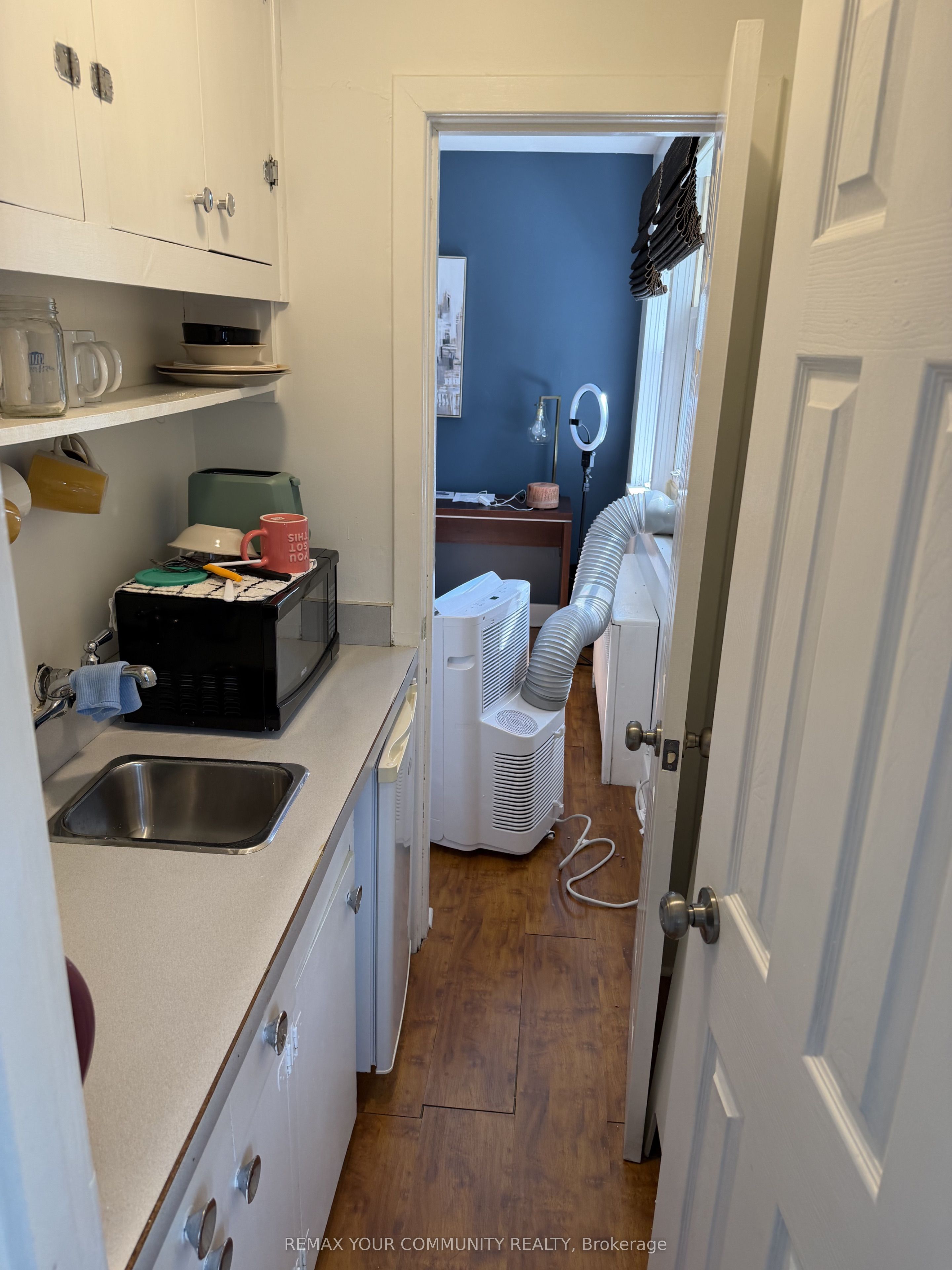 100 Victoria Avenue Property Photo 7