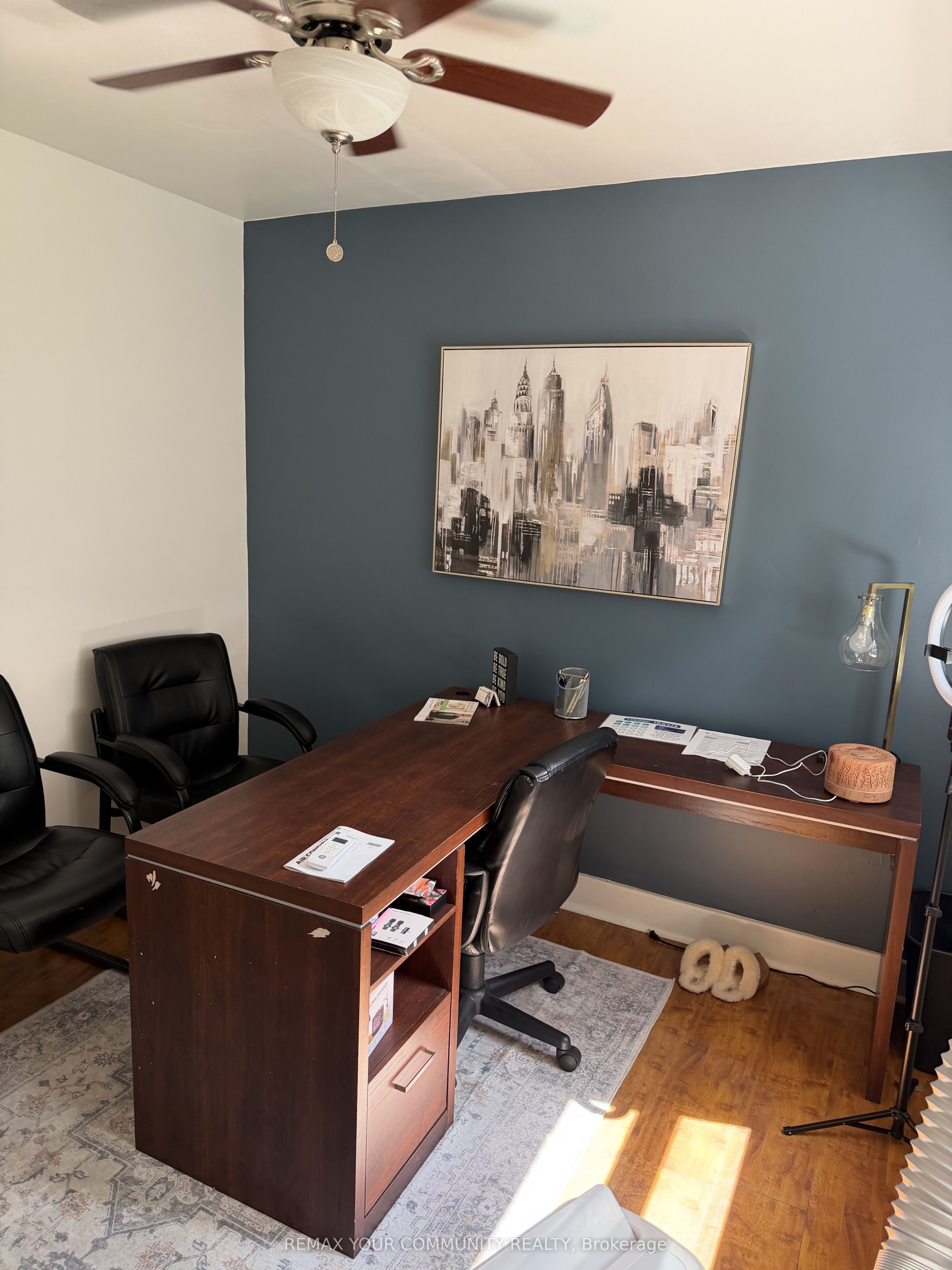 100 Victoria Avenue Property Photo 8