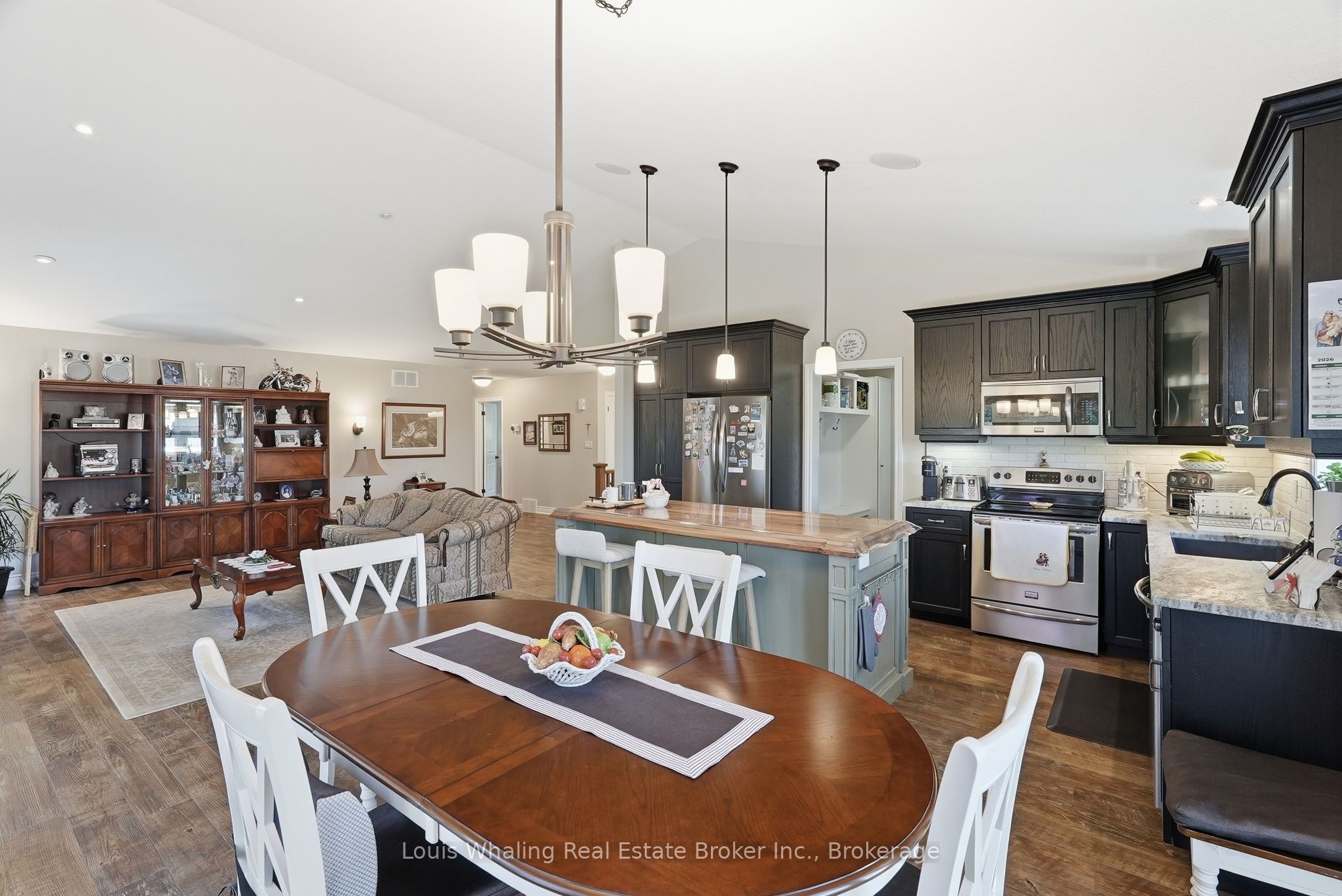 323079 Durham Road E Property Photo 11