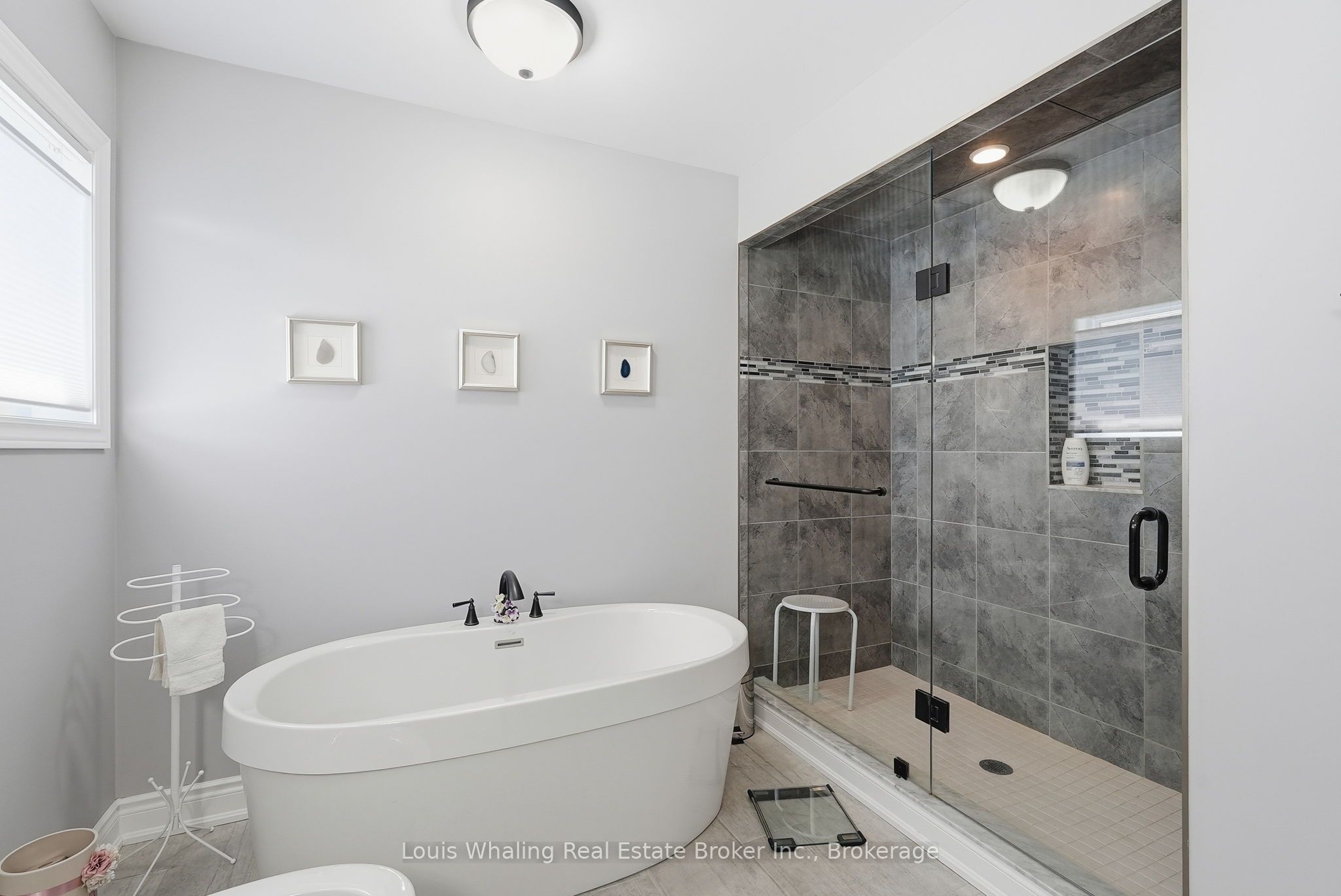 323079 Durham Road E Property Photo 18