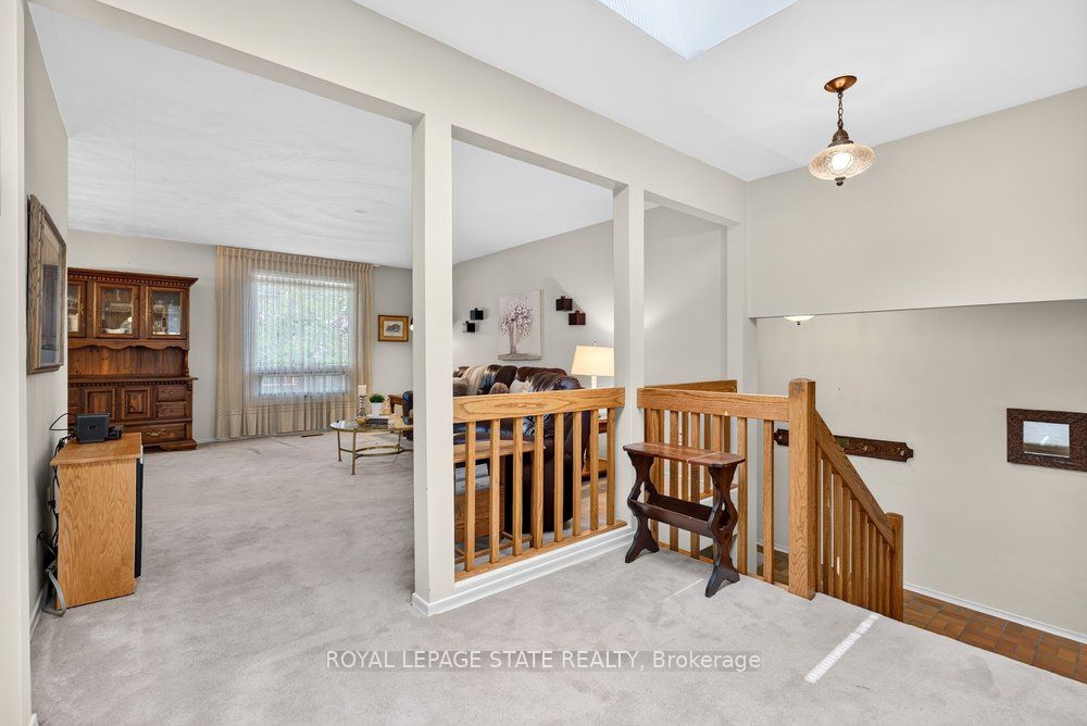 36 S Gray Road Property Photo 5
