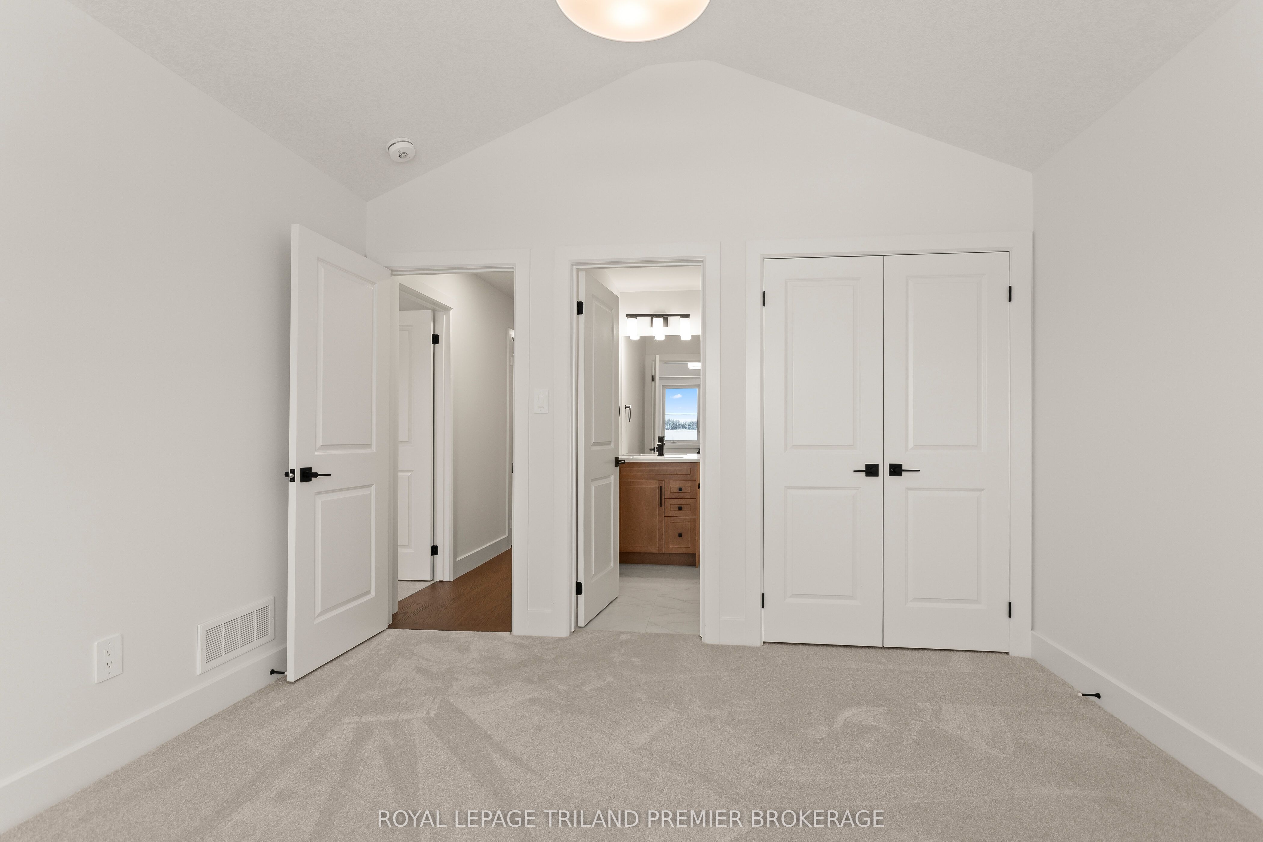 4375 Sagebrush Crescent Property Photo 27