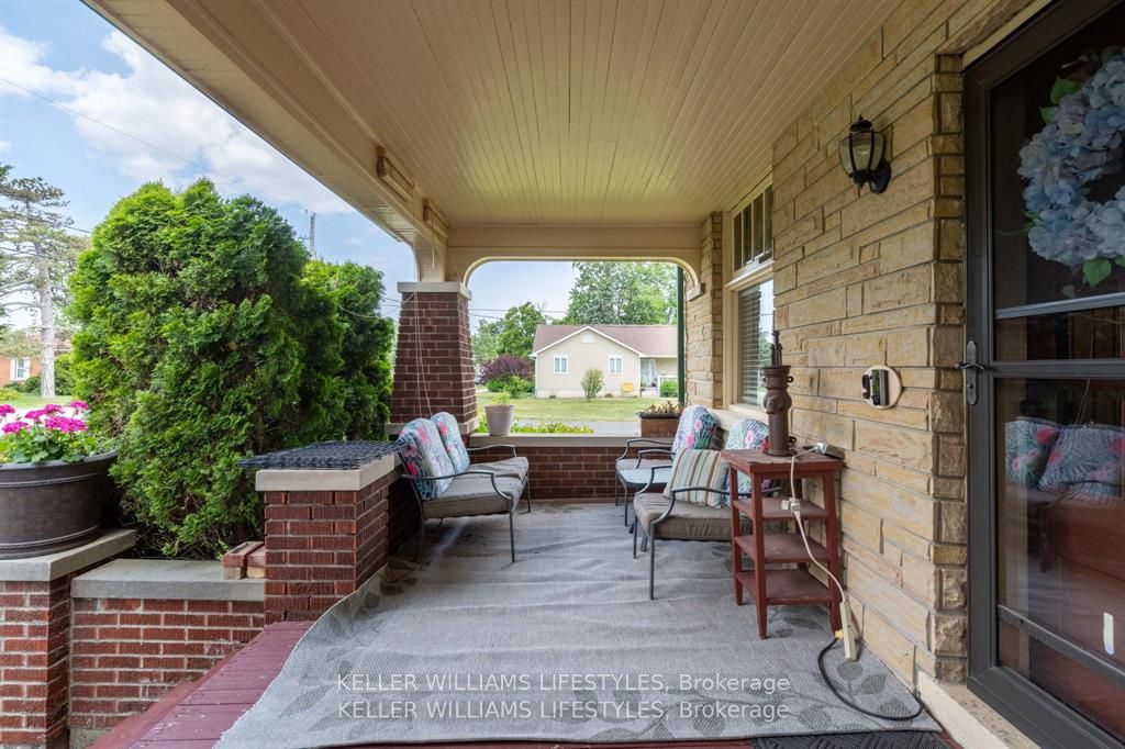 93 Sarah Street Property Photo 4