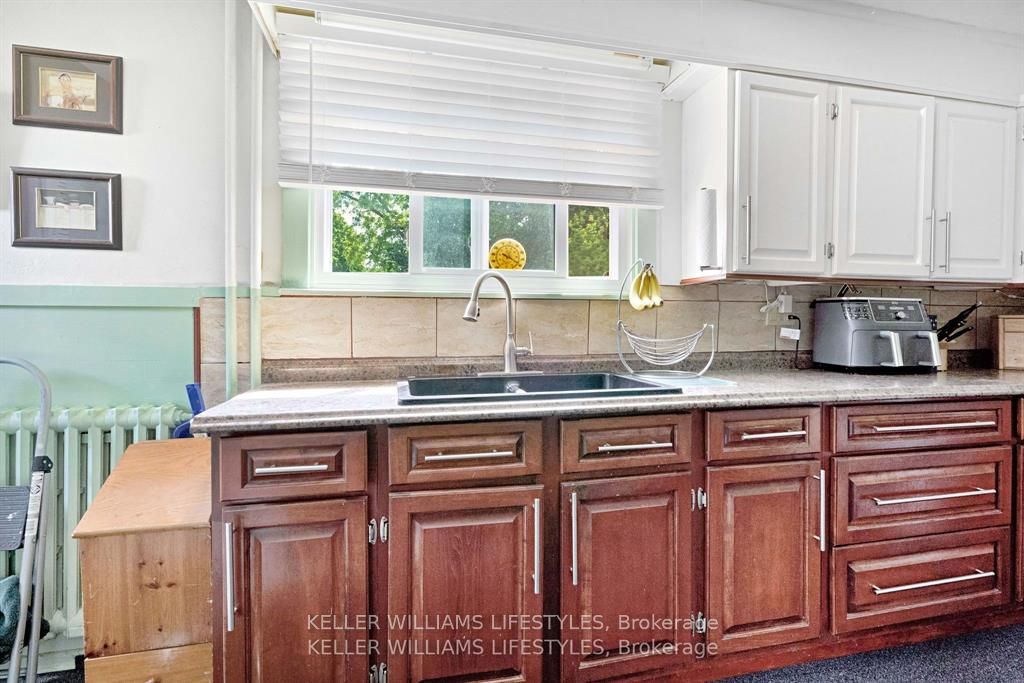 93 Sarah Street Property Photo 14