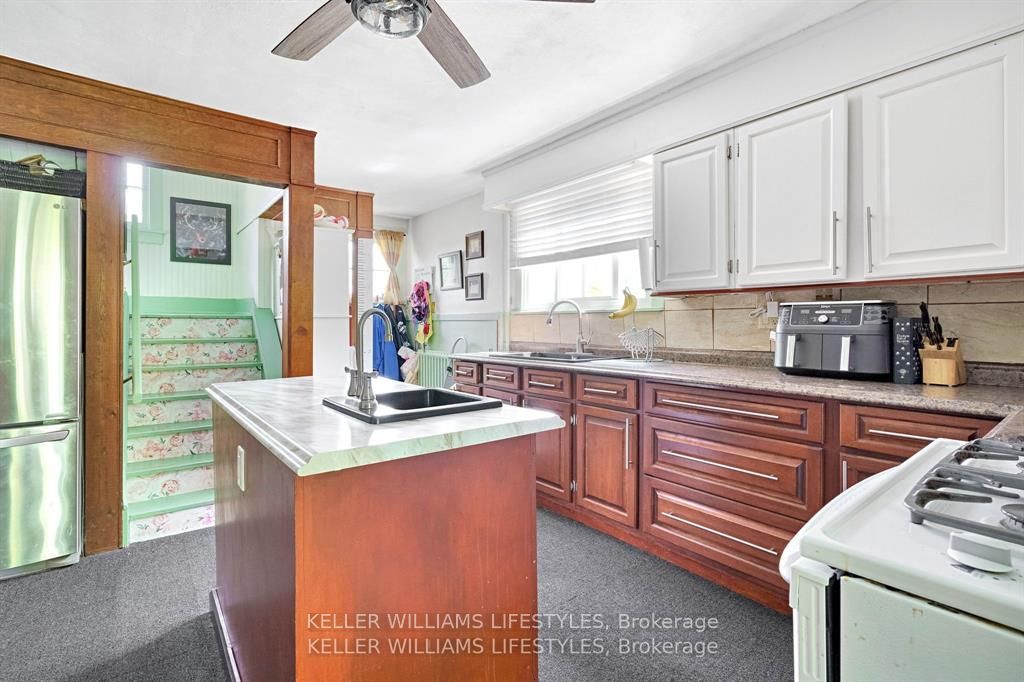 93 Sarah Street Property Photo 18