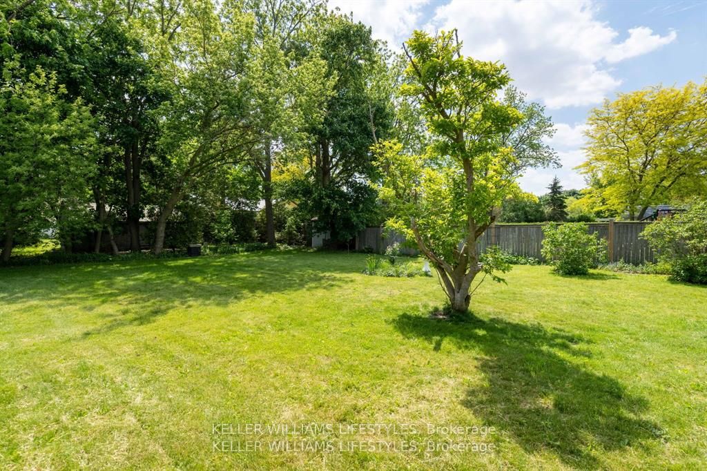 93 Sarah Street Property Photo 34