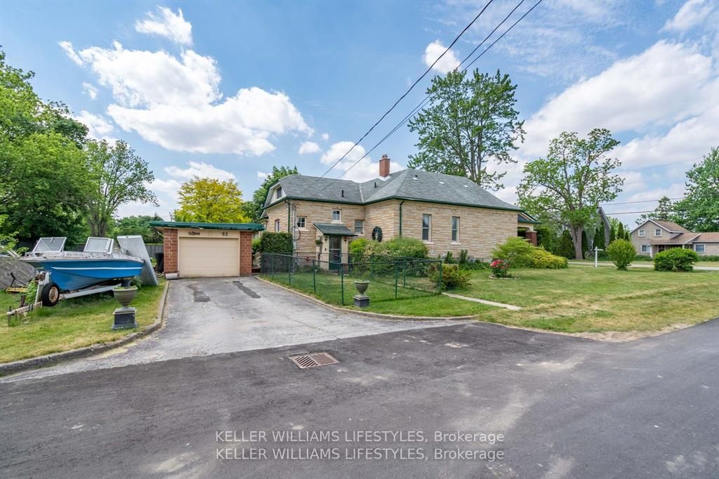 93 Sarah Street Property Photo 42