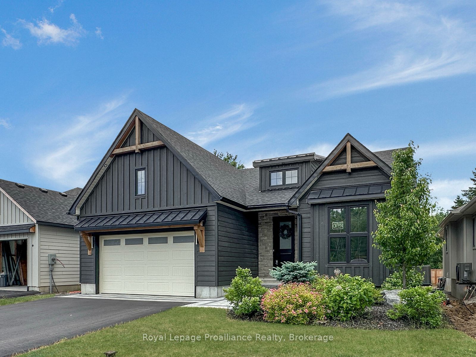 37 Deerview Drive Property Photo 2