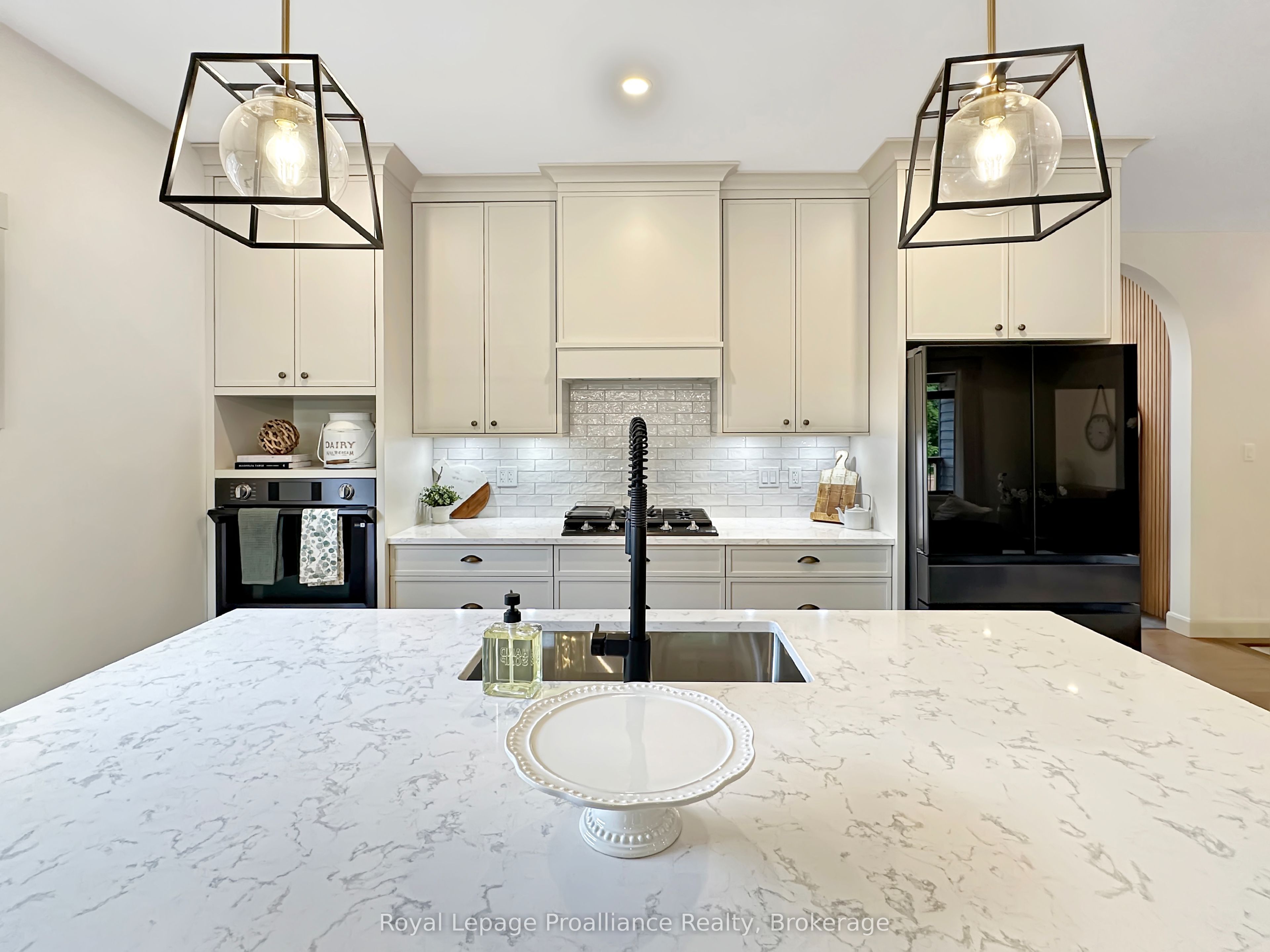 37 Deerview Drive Property Photo 16