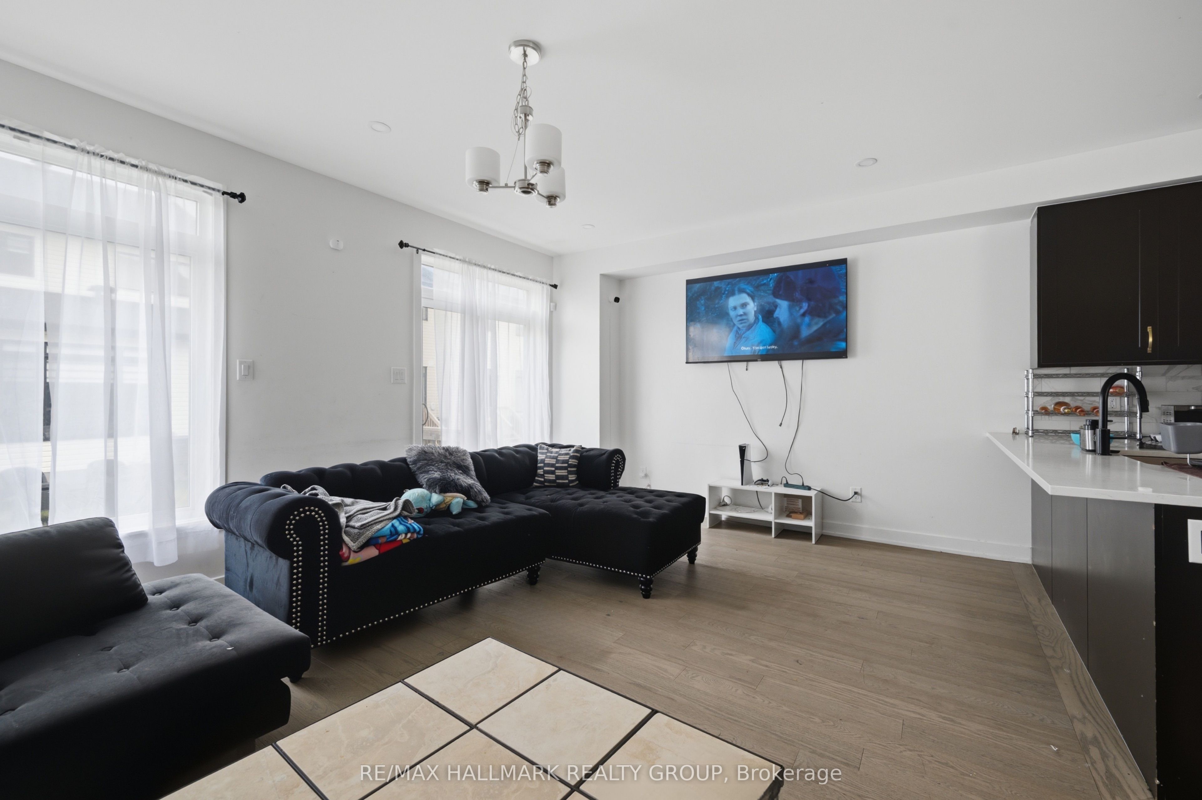 515 Corretto Place E Property Photo 8