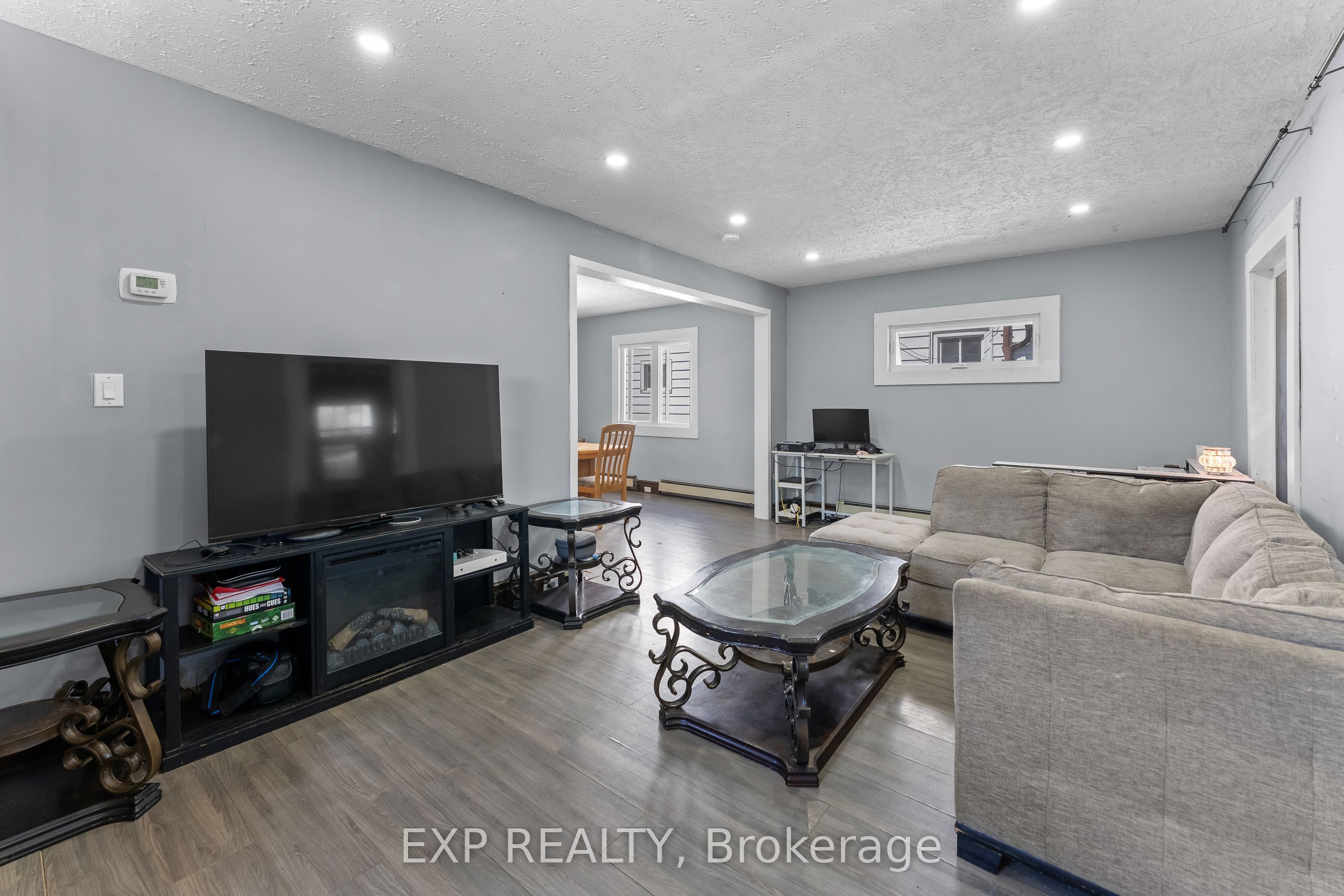221 Bowen Road Property Photo 7