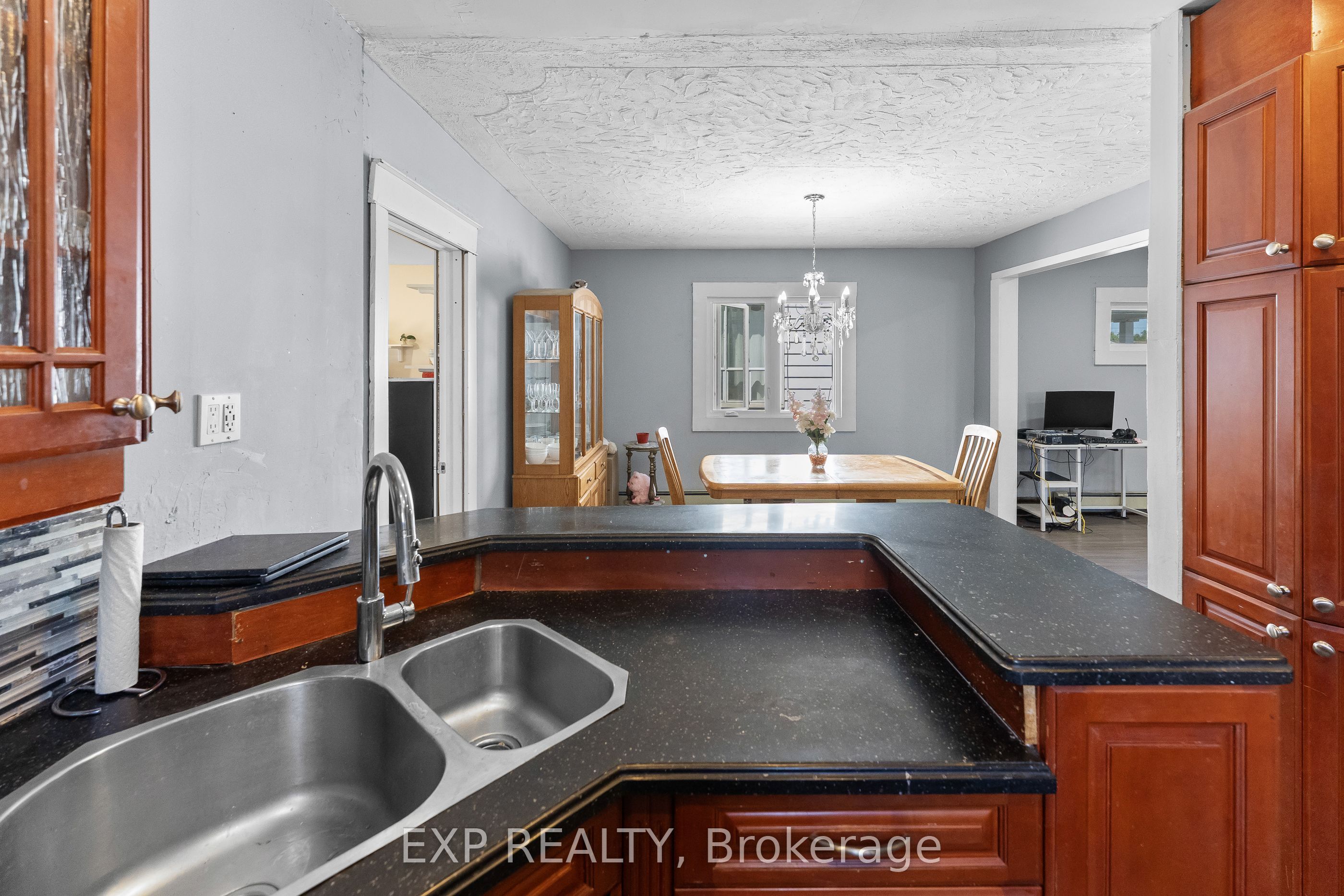221 Bowen Road Property Photo 13