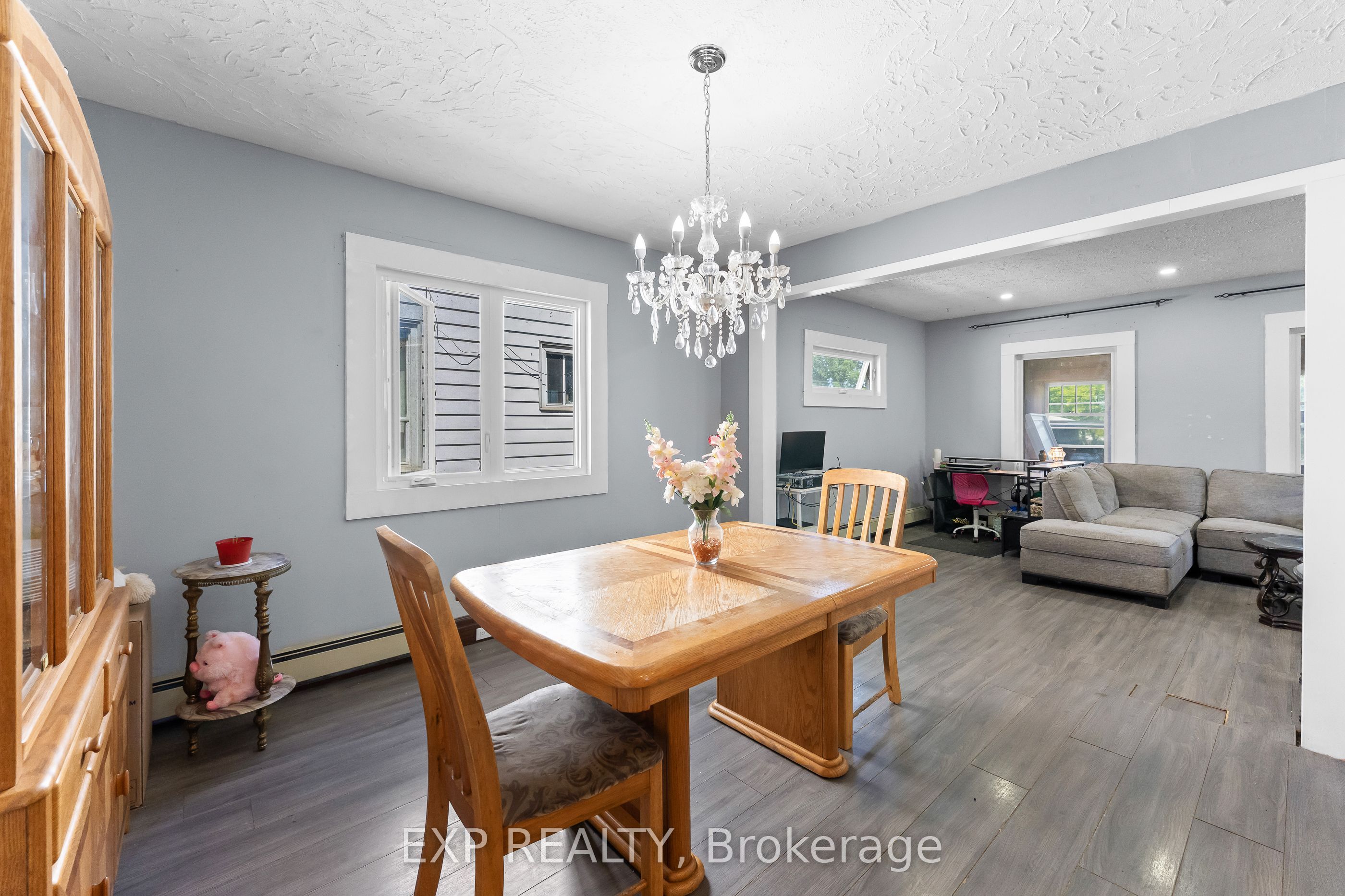 221 Bowen Road Property Photo 14