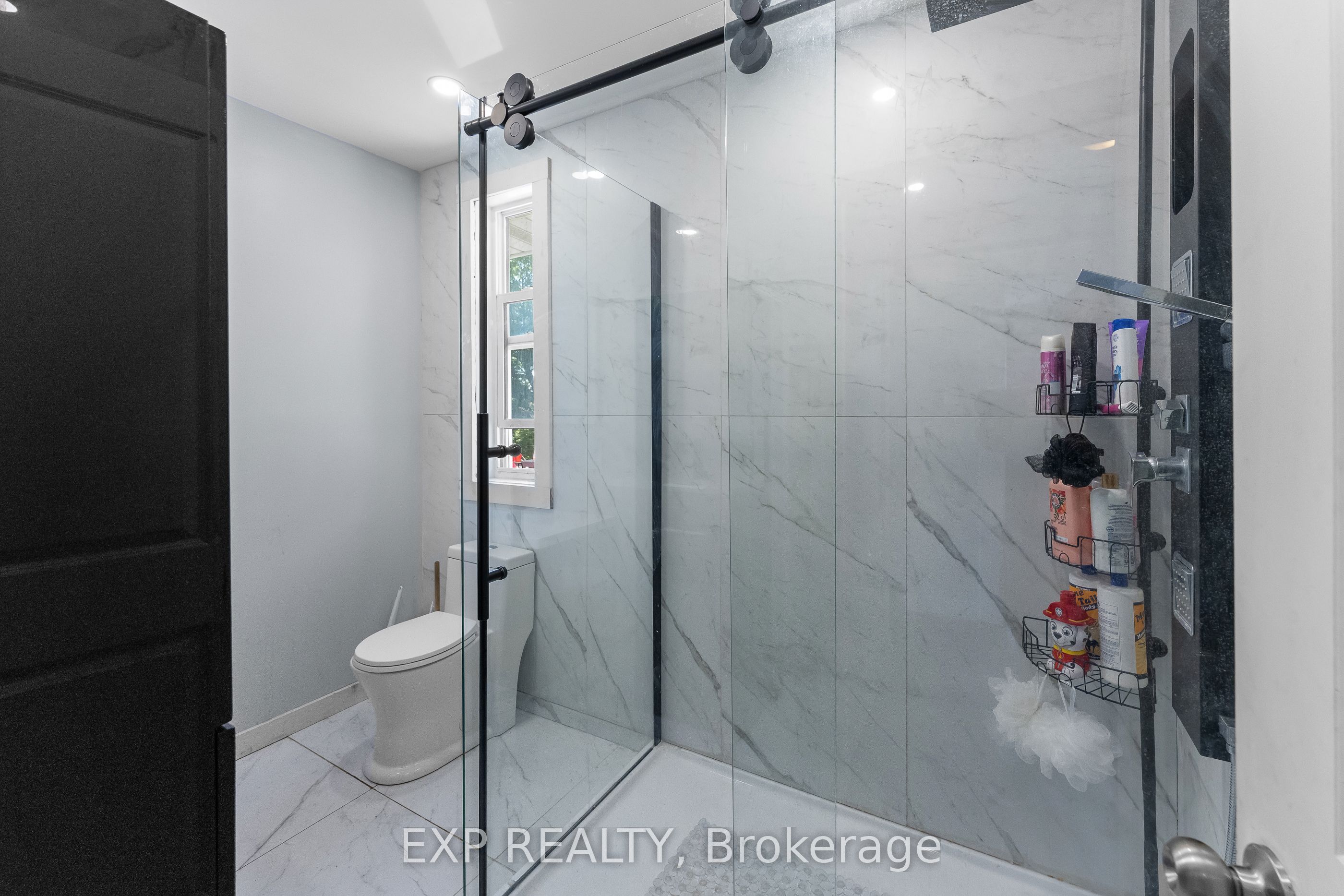 221 Bowen Road Property Photo 16