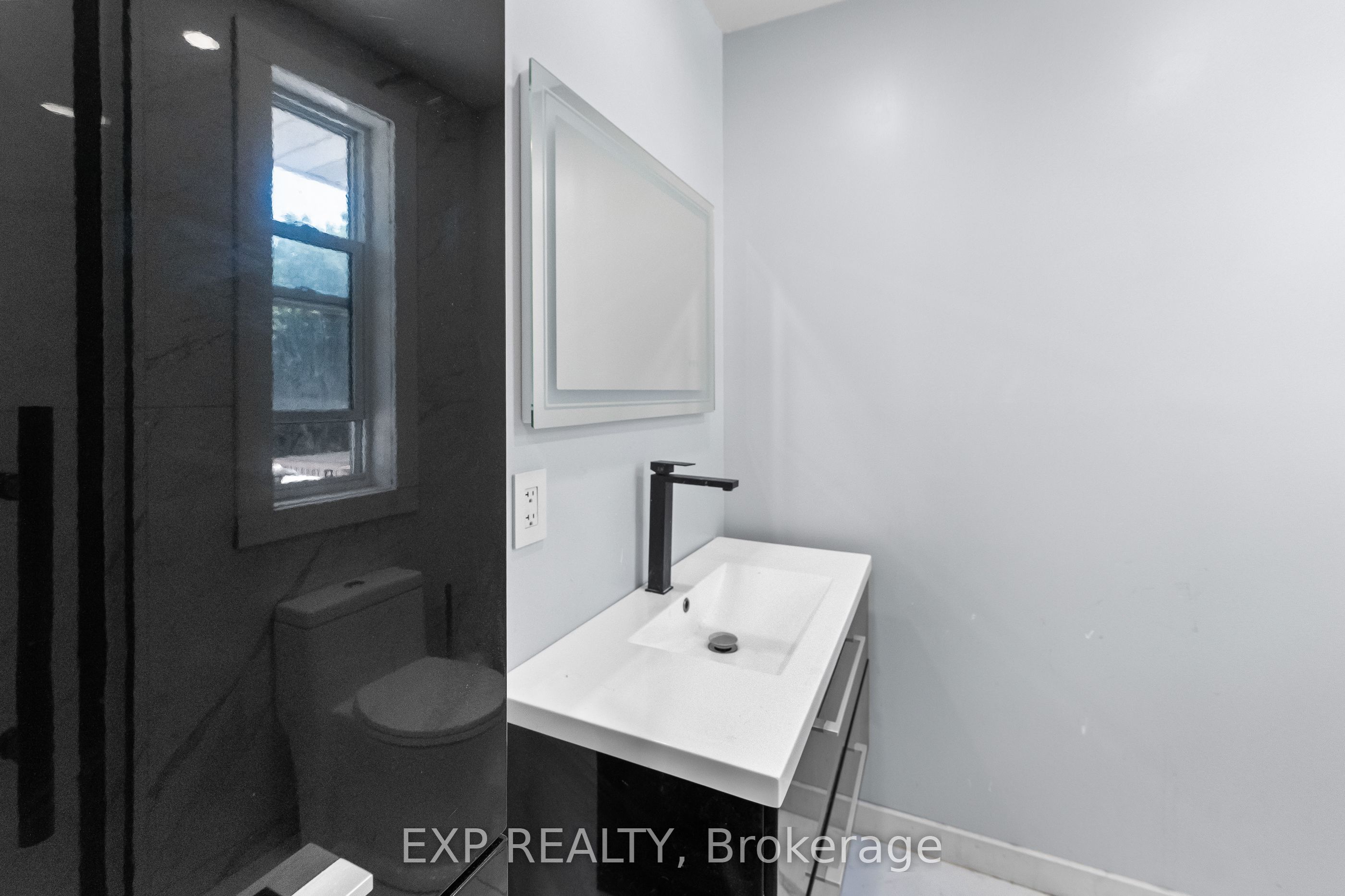 221 Bowen Road Property Photo 17