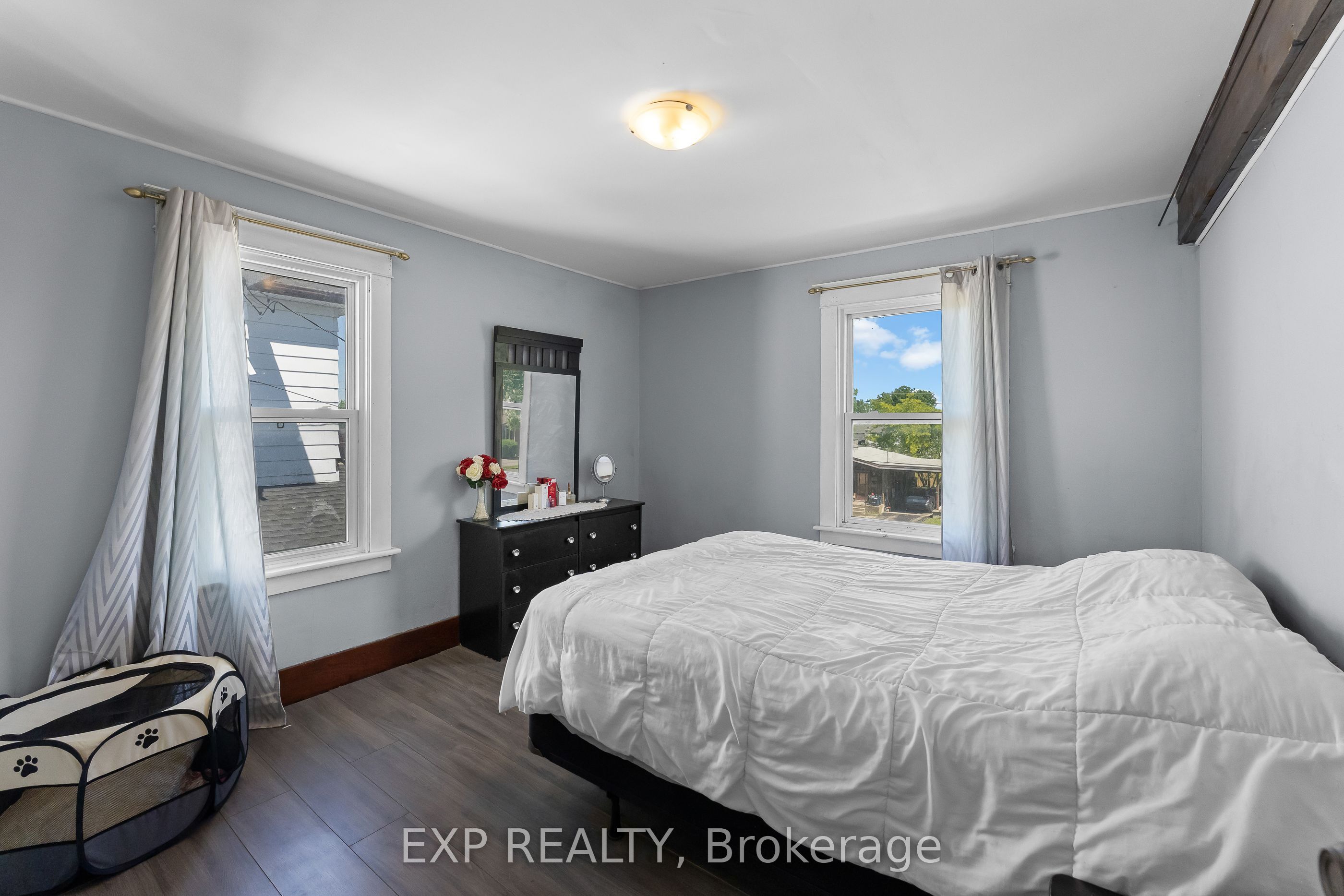 221 Bowen Road Property Photo 19