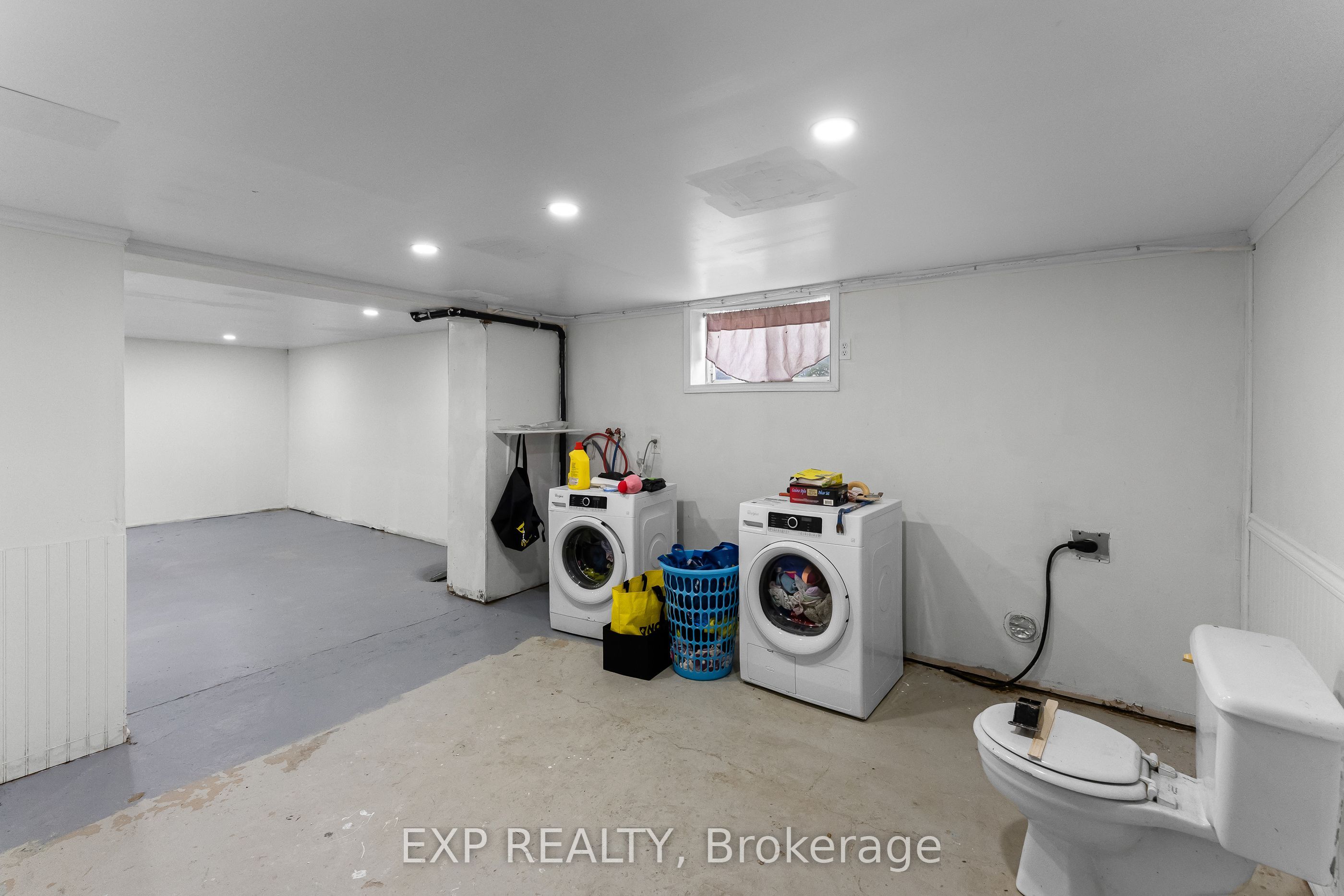 221 Bowen Road Property Photo 22