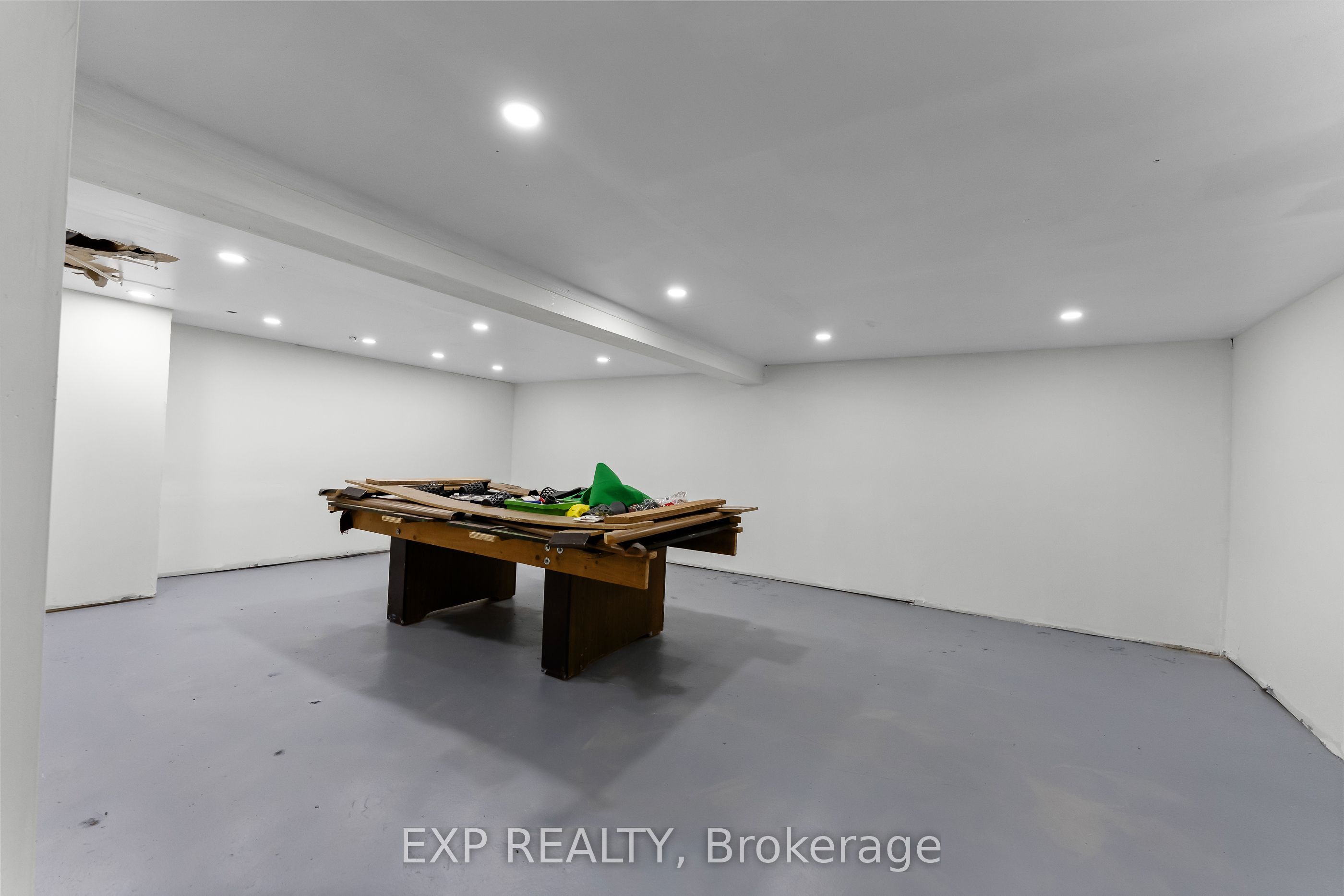221 Bowen Road Property Photo 23