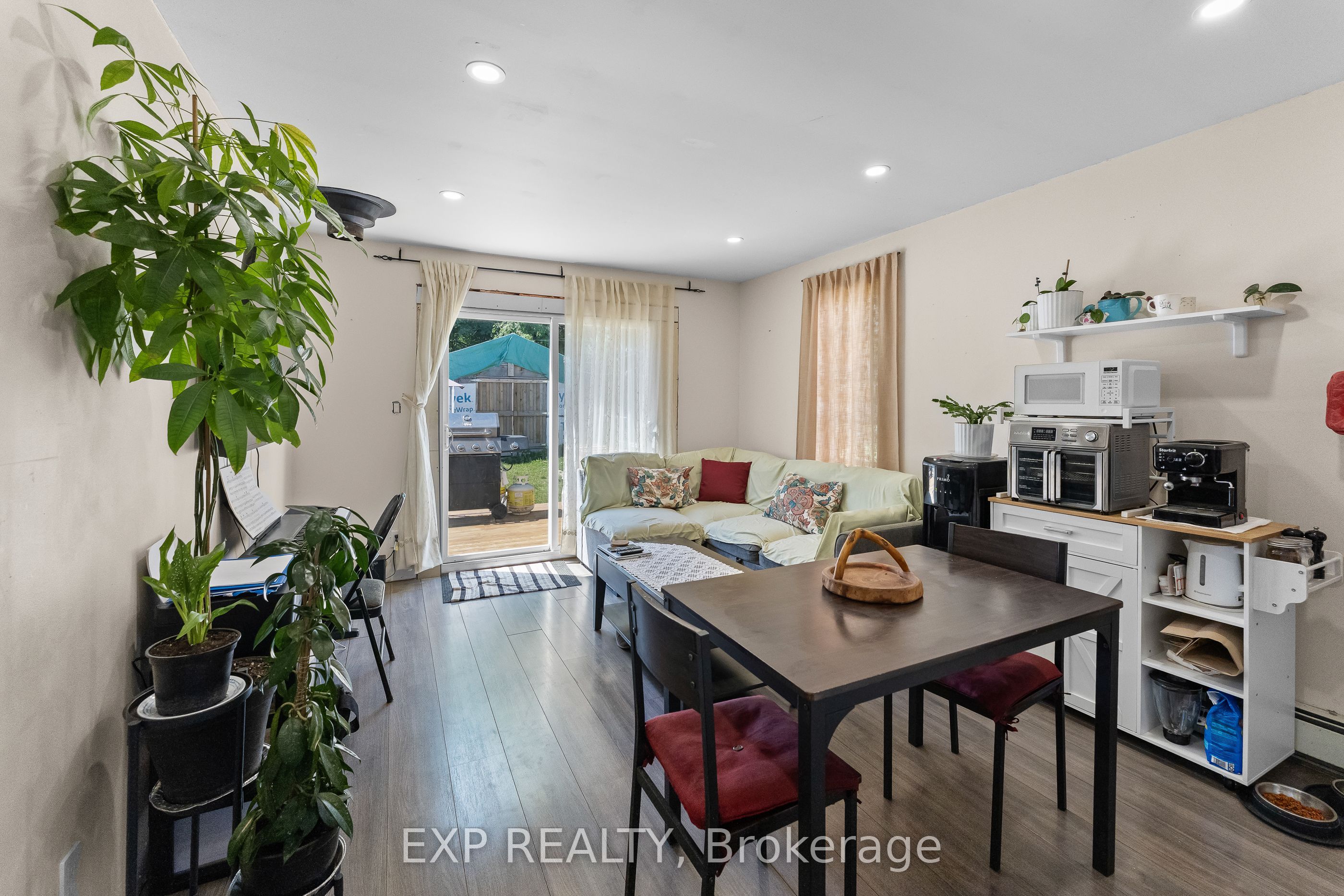 221 Bowen Road Property Photo 25
