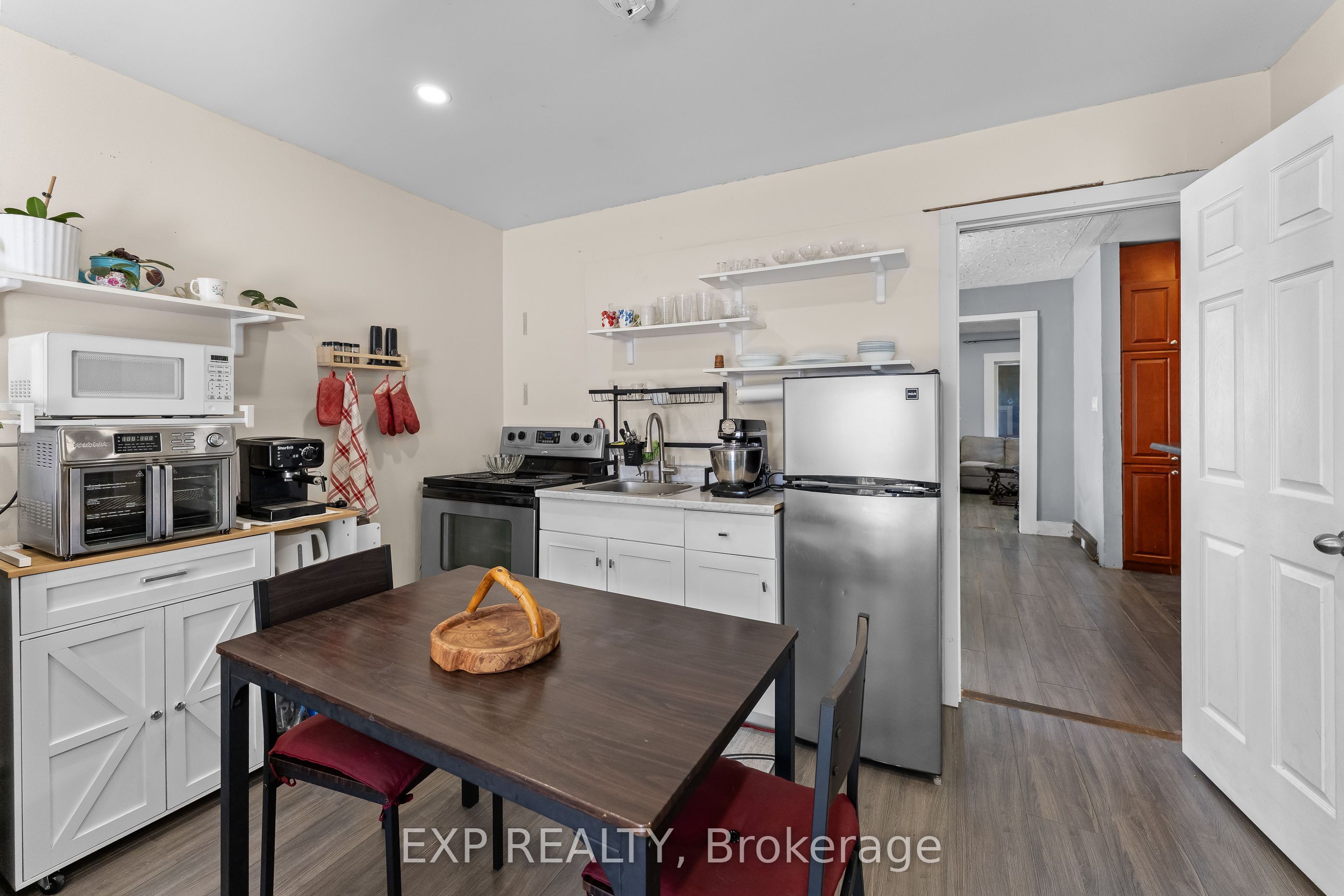 221 Bowen Road Property Photo 26