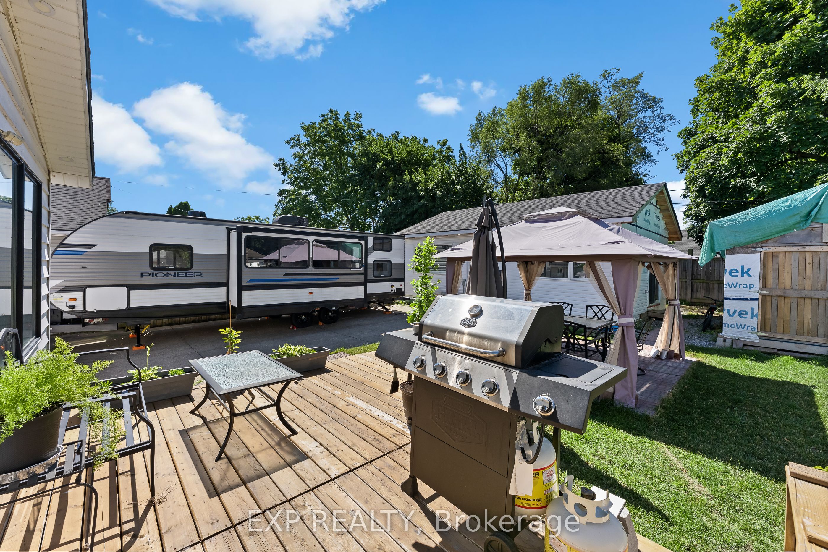 221 Bowen Road Property Photo 43