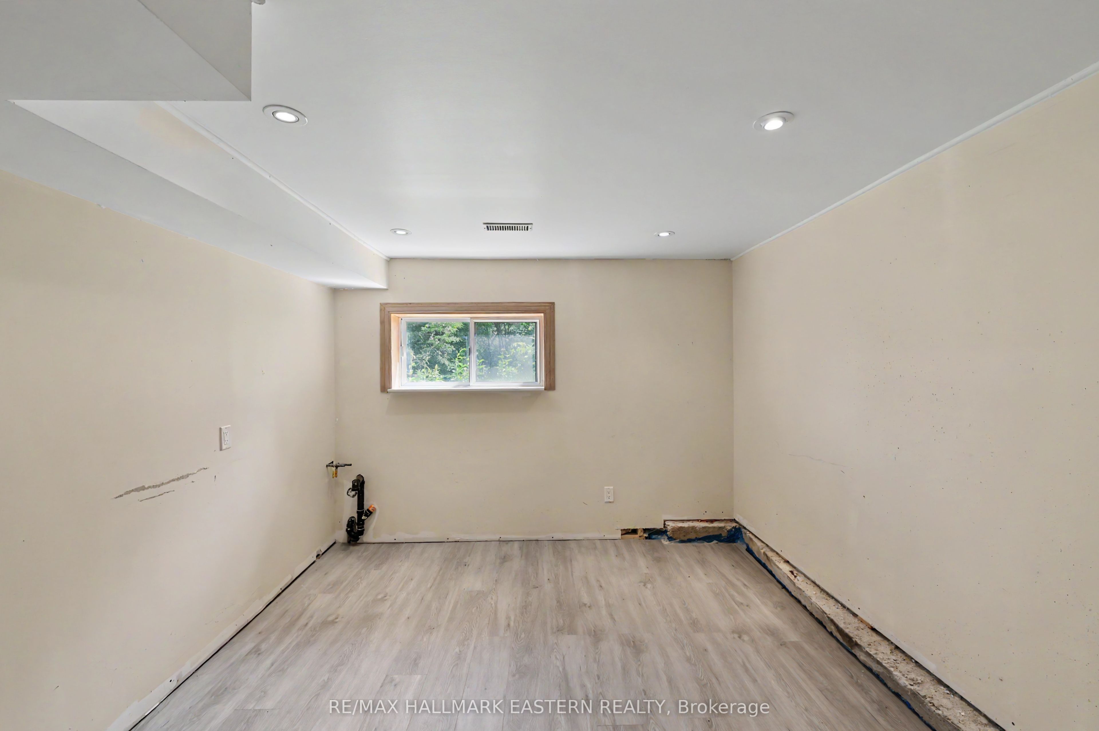 473 Sunset Crescent Property Photo 33