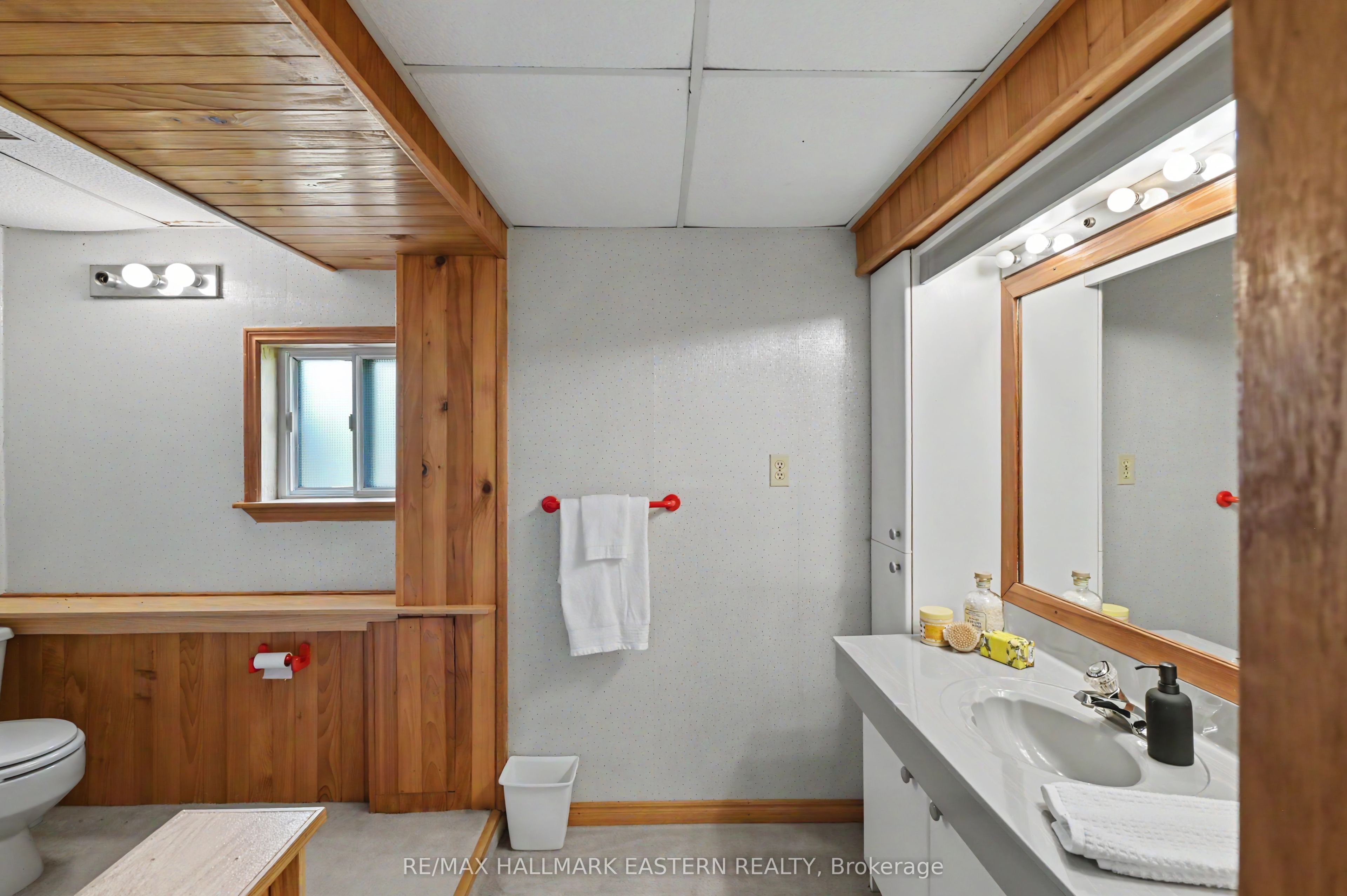 473 Sunset Crescent Property Photo 40