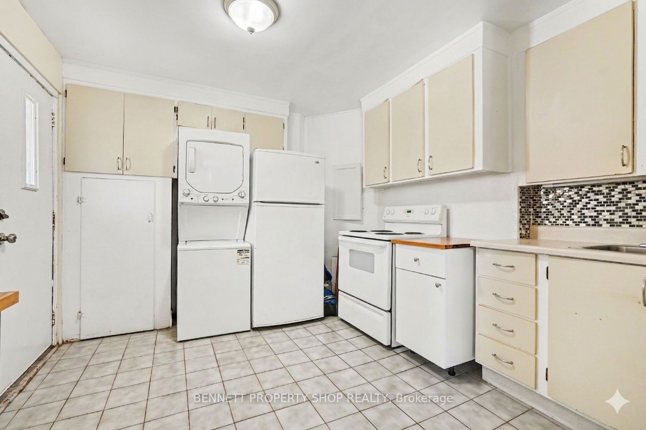 34 Hazel Street Property Photo 8