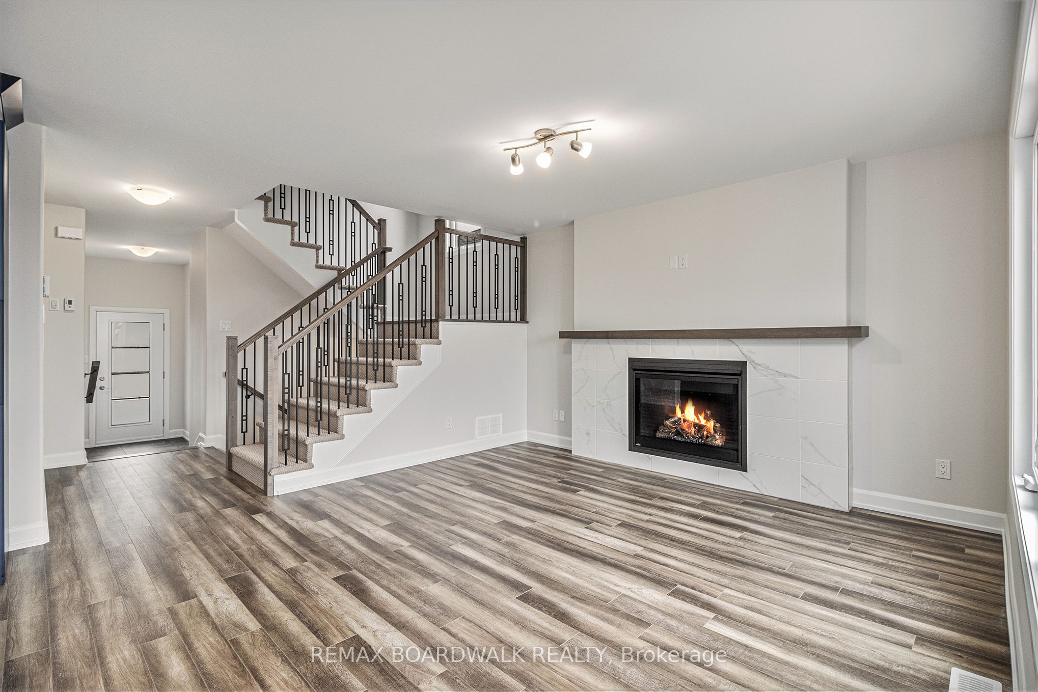 1141 Montblanc Crescent Property Photo 2