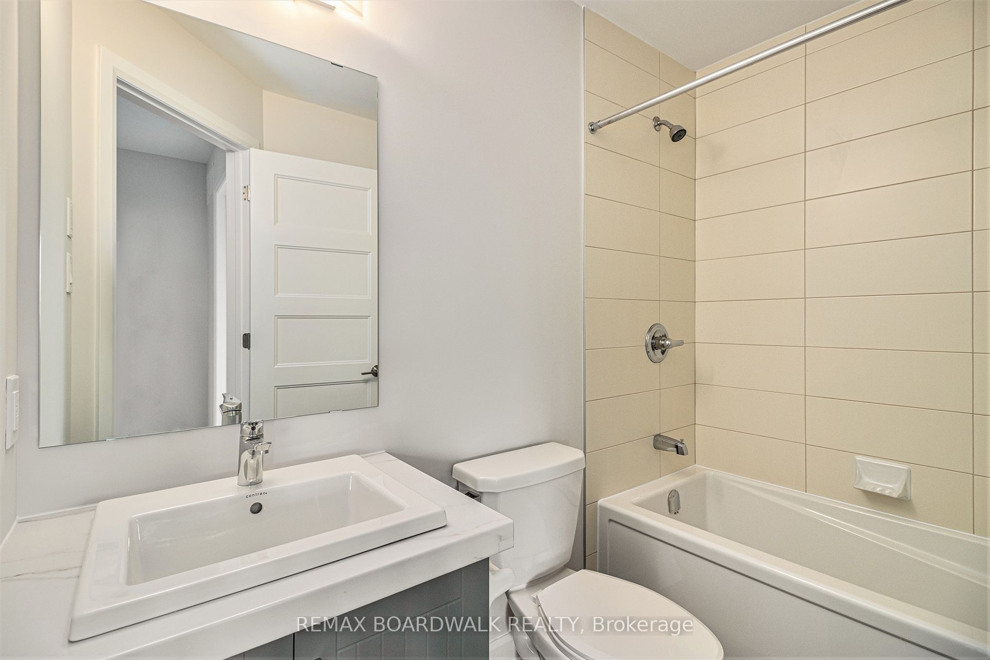 1141 Montblanc Crescent Property Photo 9
