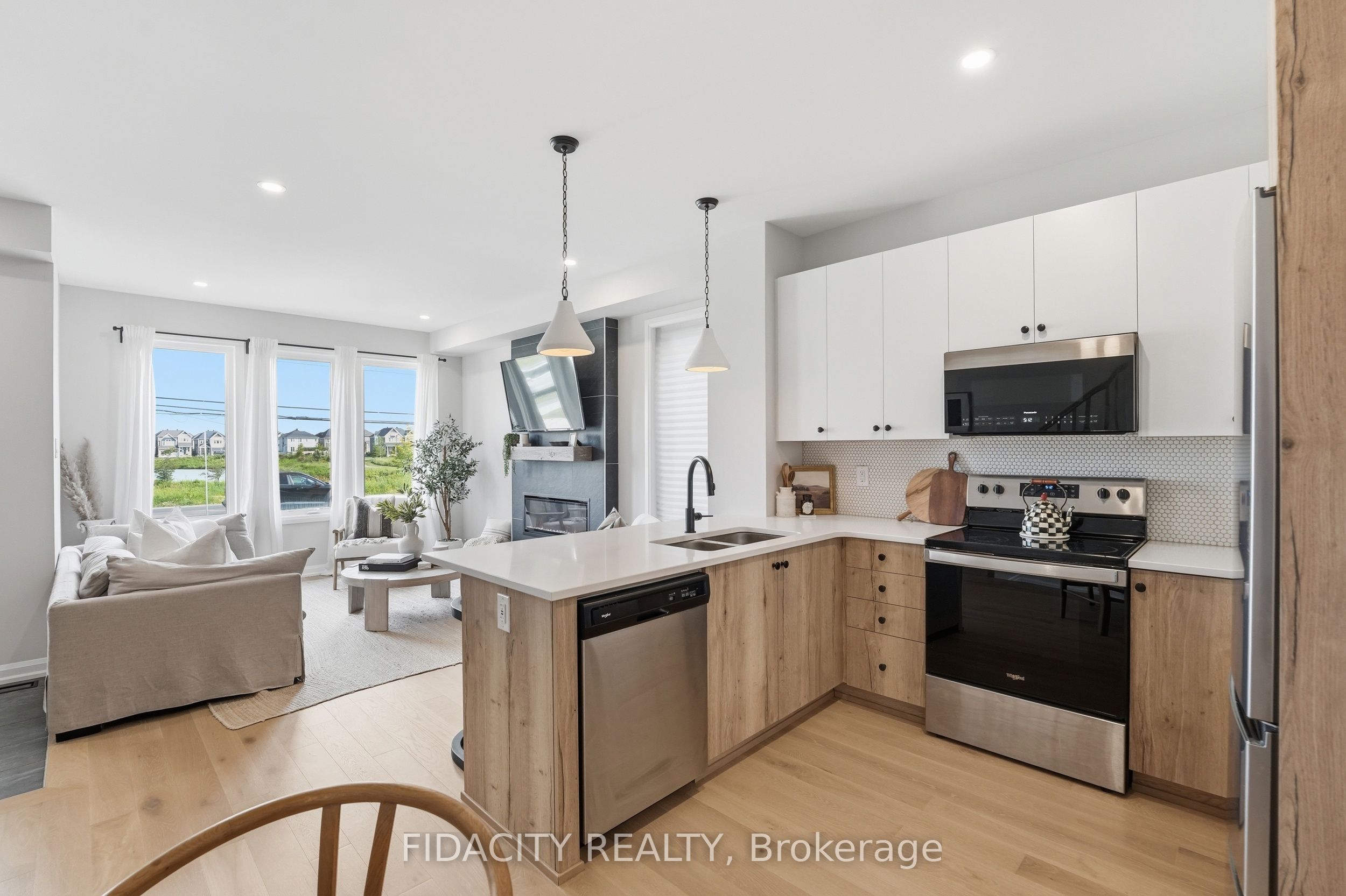 6333 Perth Street Property Photo 13