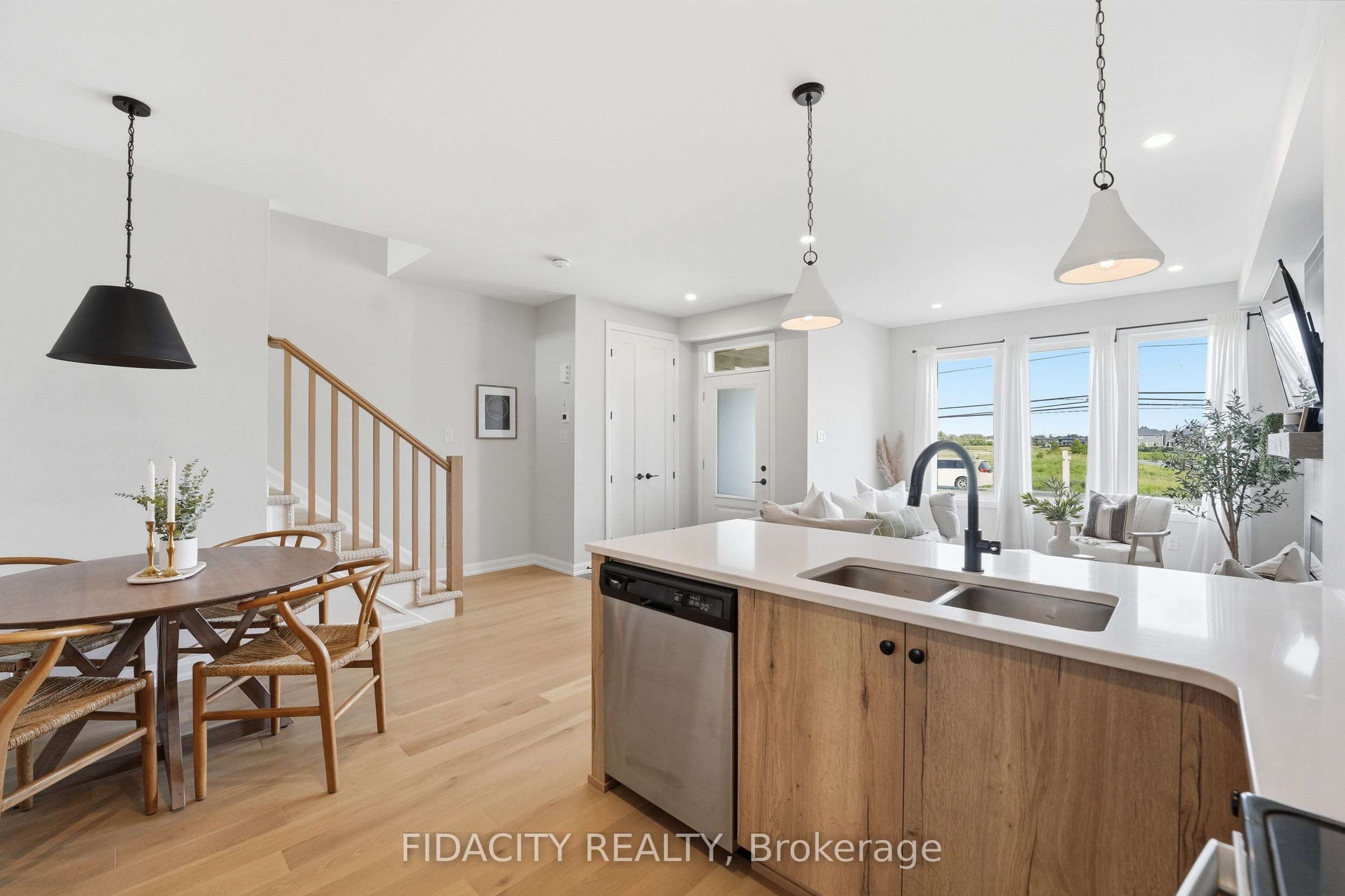 6333 Perth Street Property Photo 14