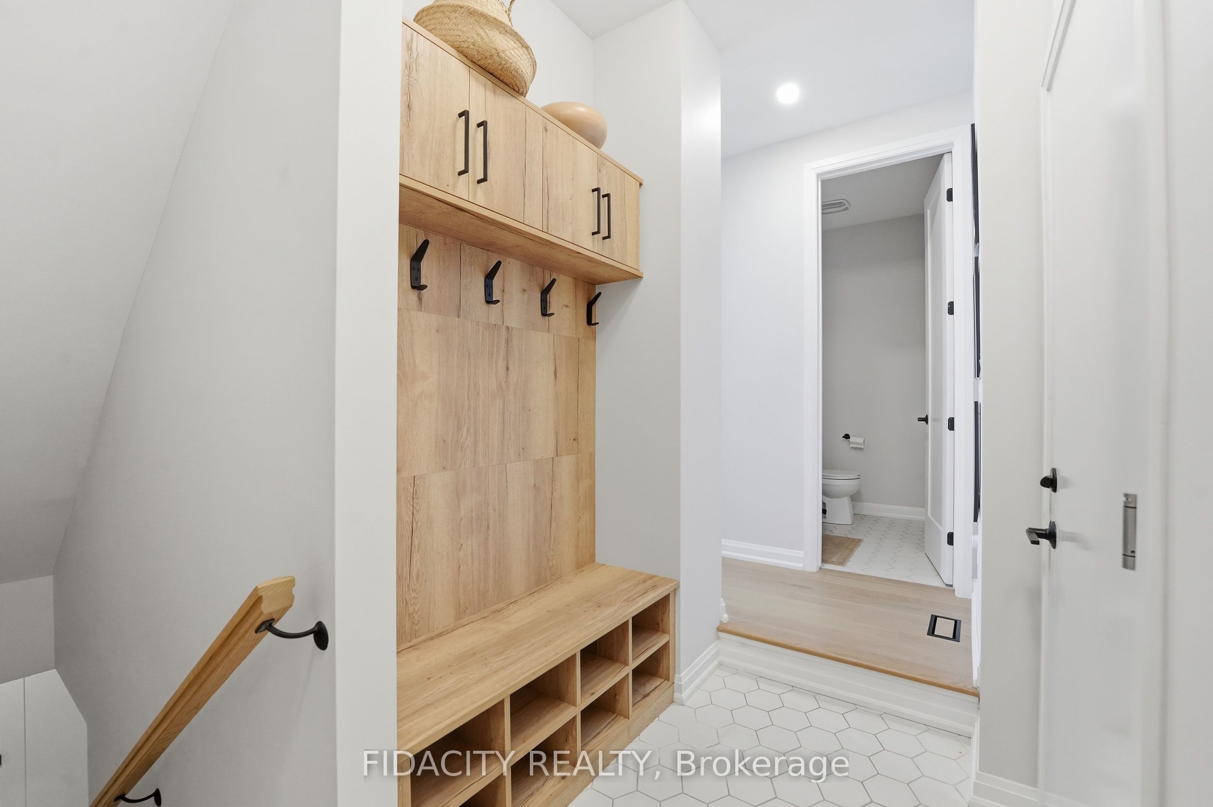 6333 Perth Street Property Photo 17