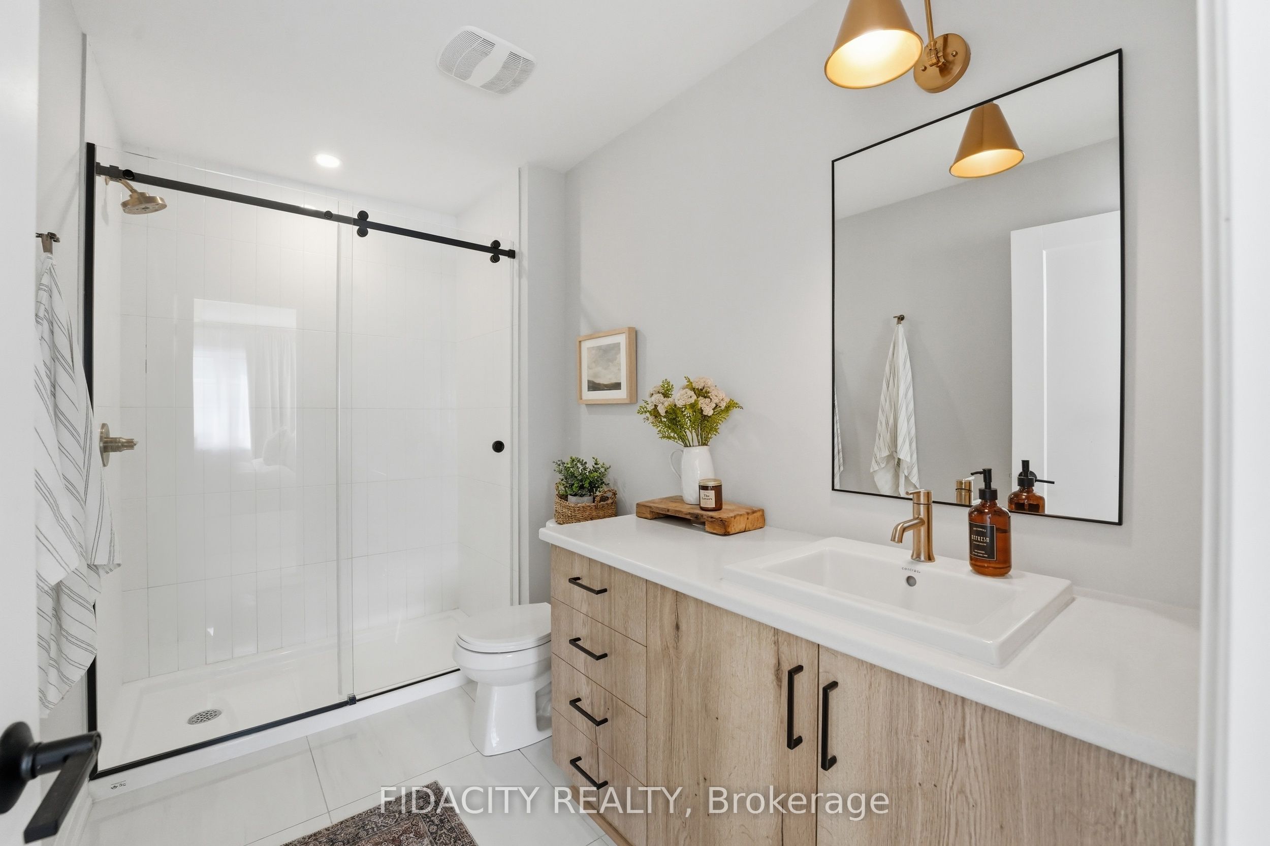 6333 Perth Street Property Photo 23