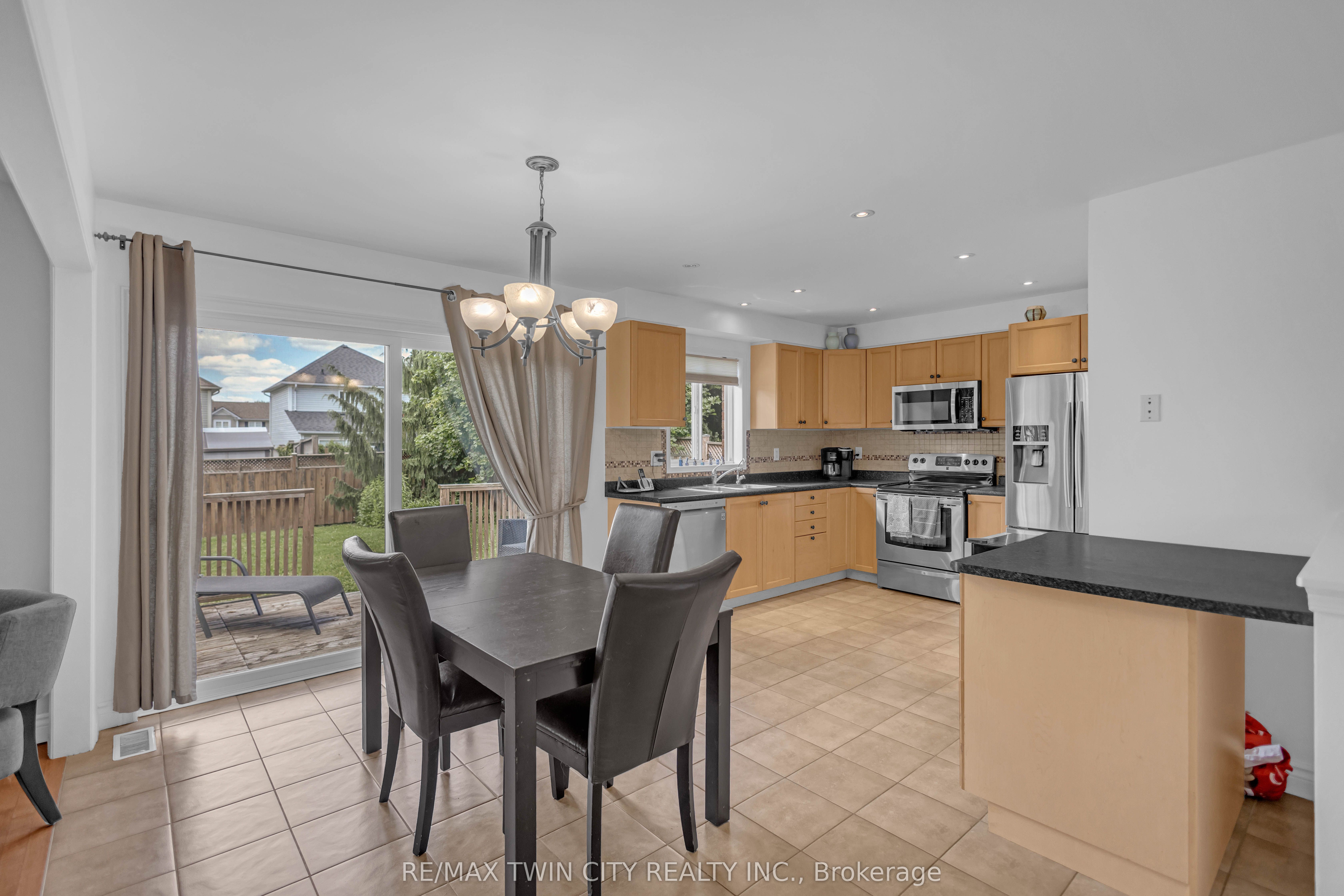 124 Blackburn Drive Property Photo 10