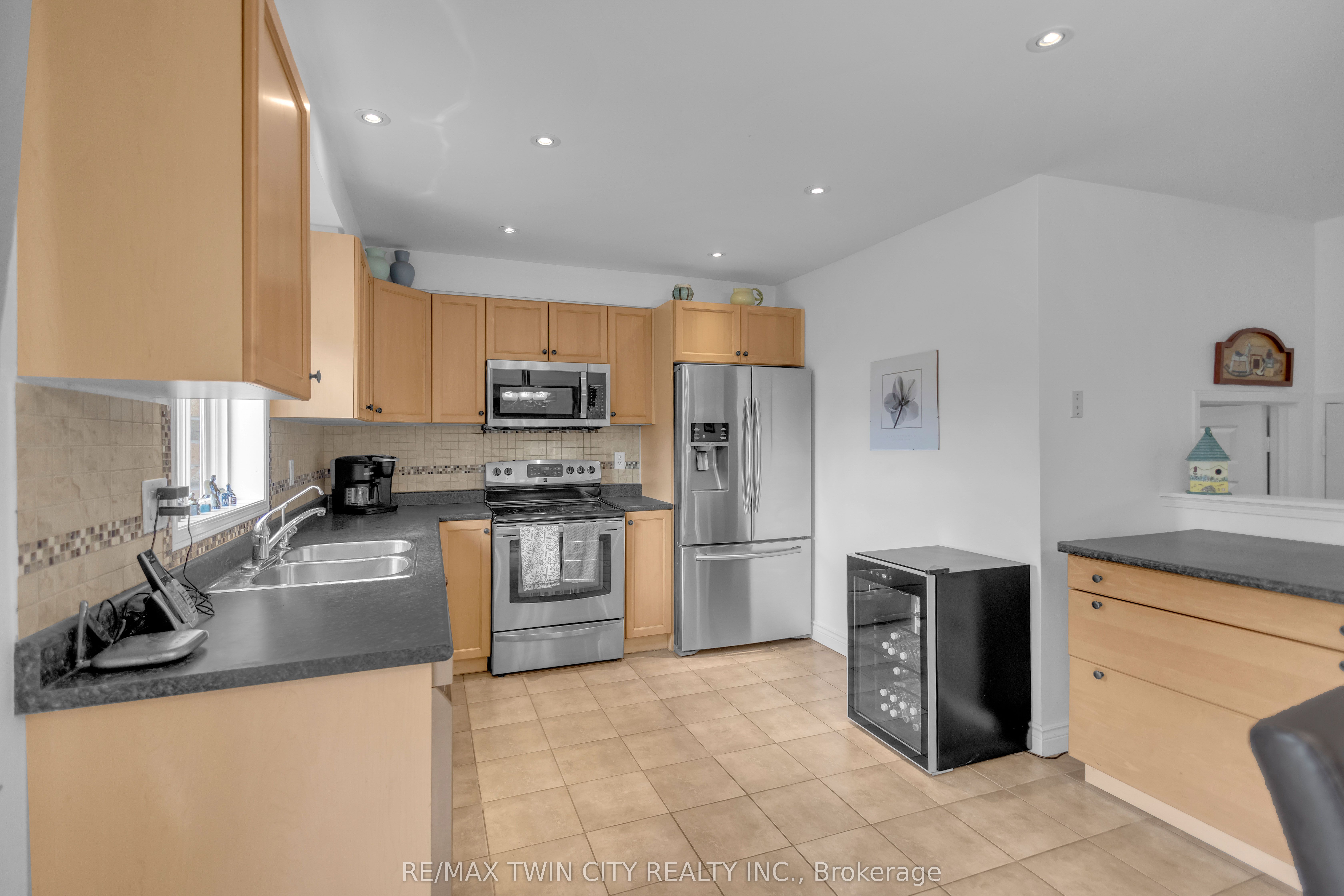 124 Blackburn Drive Property Photo 14