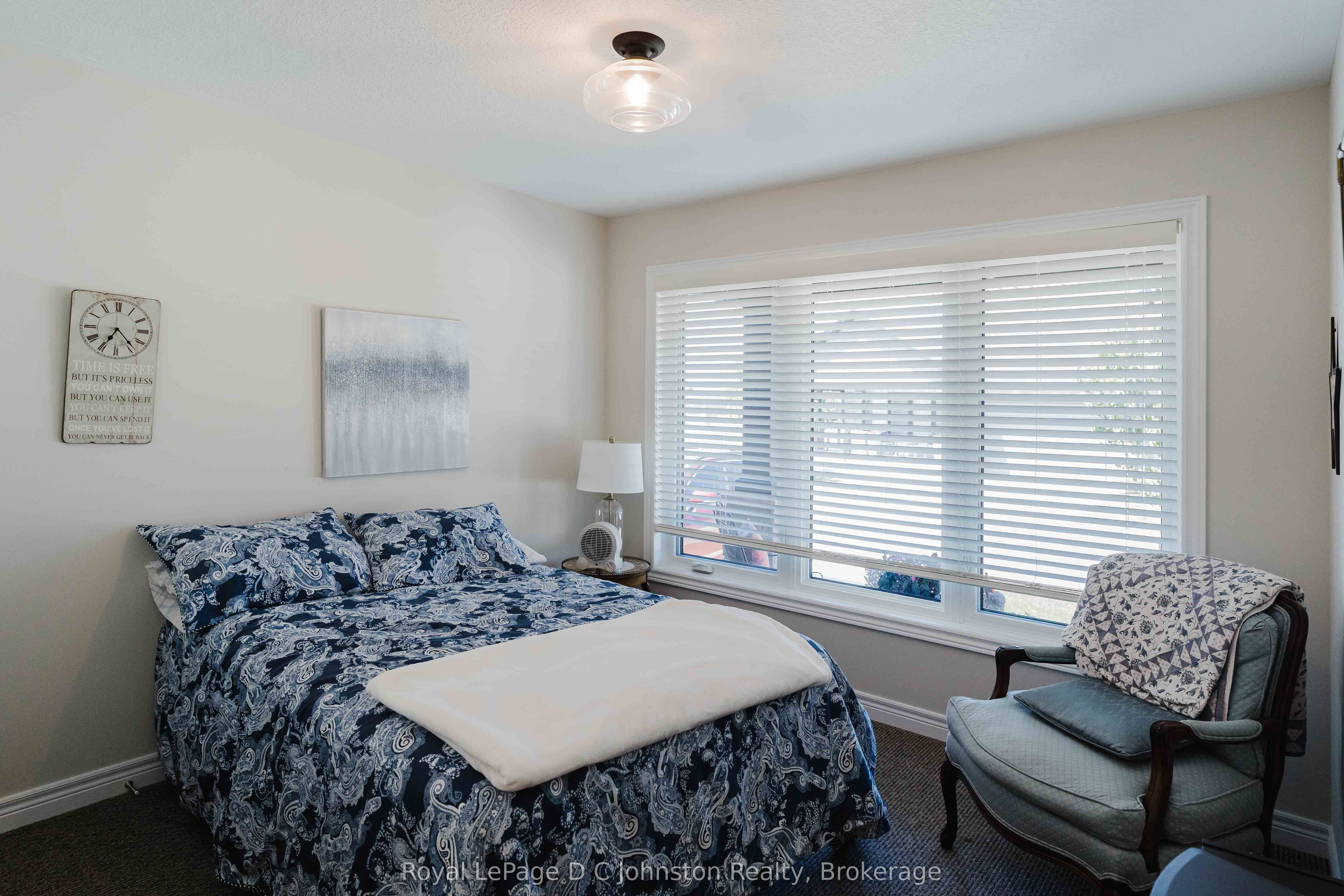 560 Devonshire Road 16 Property Photo 20