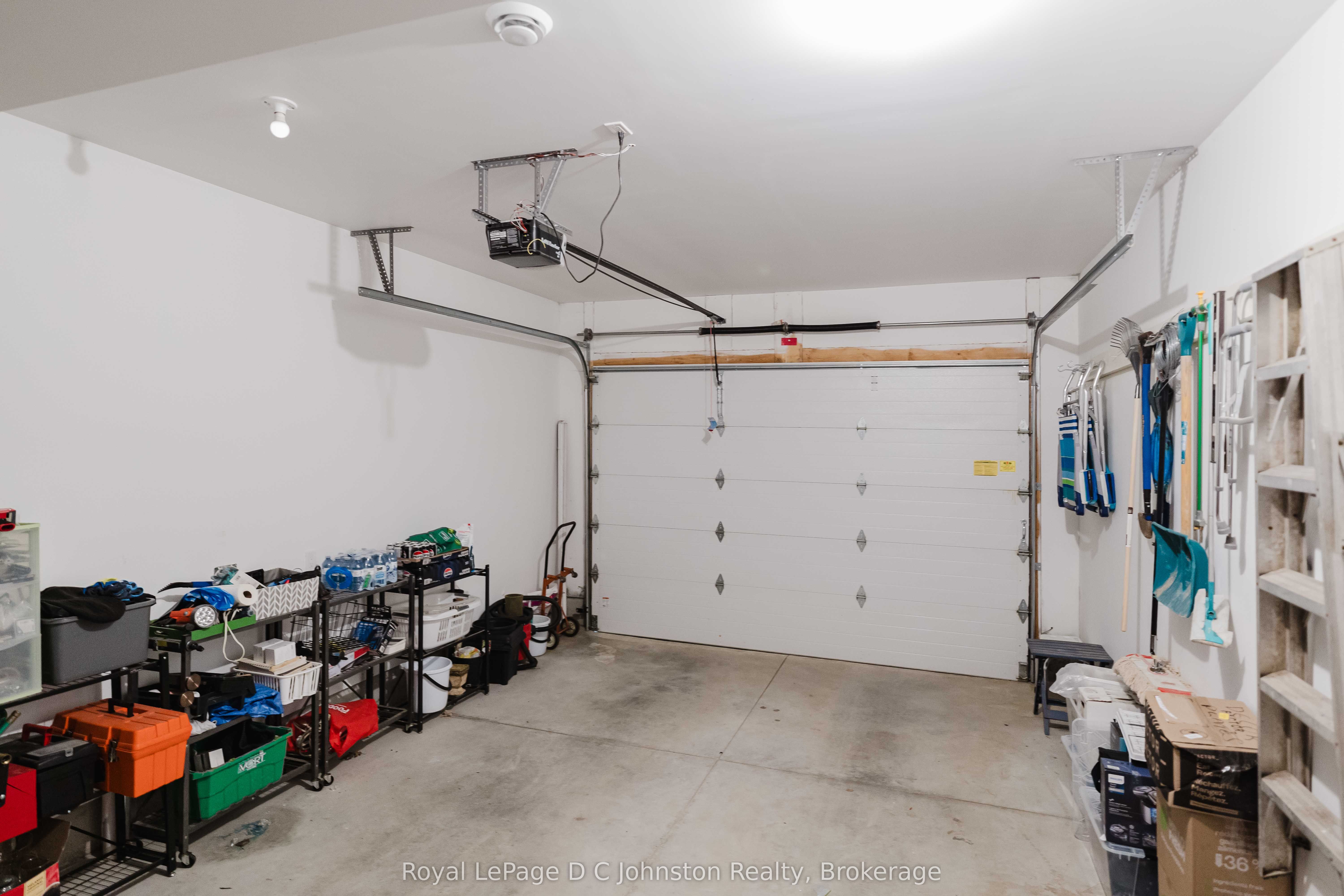 560 Devonshire Road 16 Property Photo 42