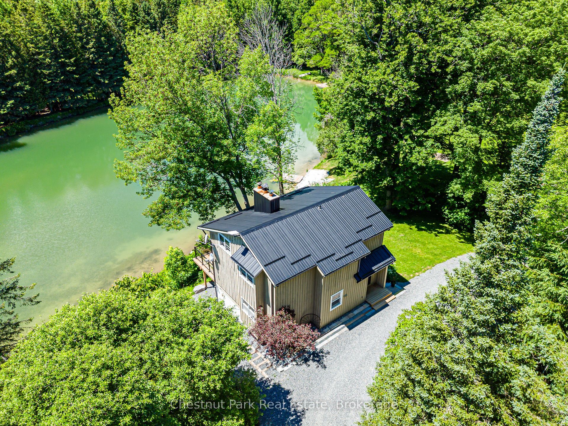 174386 Lower Valley Road Property Photo 4