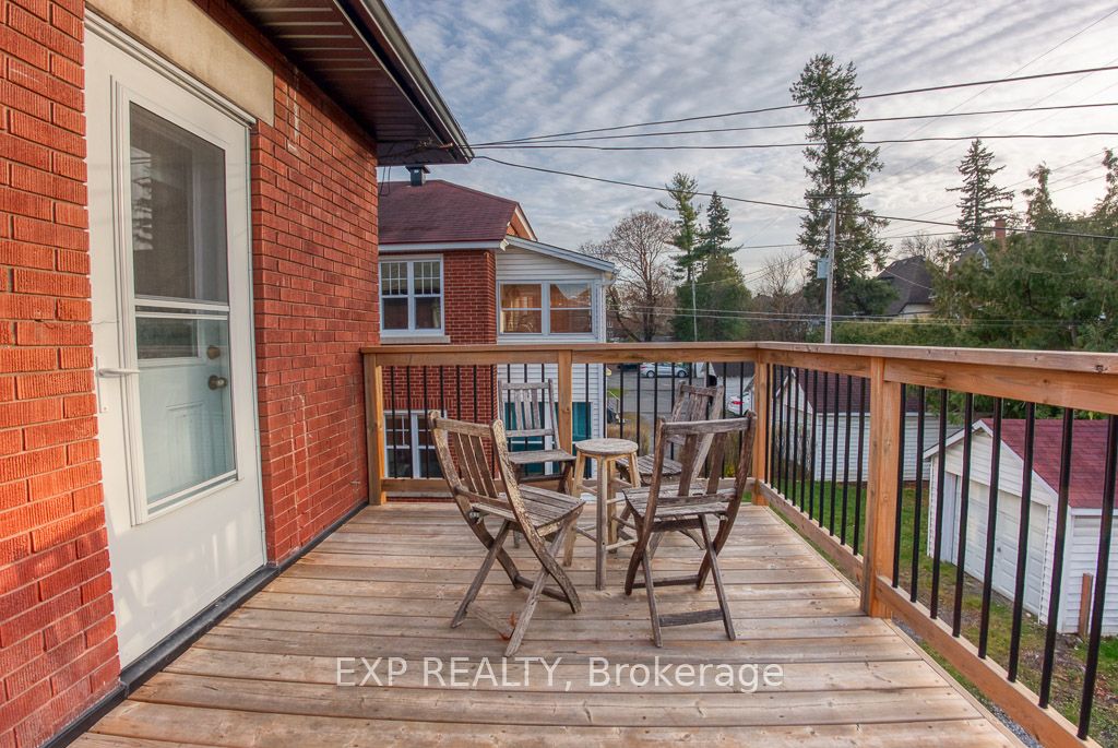 448 Holland Avenue Property Photo 9