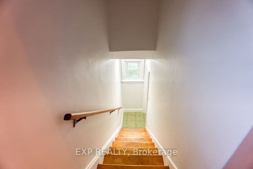 448 Holland Avenue Property Photo 13